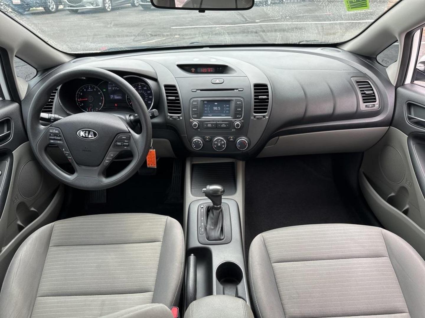 2016 Snow White Pearl /Gray Kia Forte LX (KNAFX4A64G5) with an 1.8L I4 DOHC Dual CVVT engine, Automatic transmission, located at 10890 W. Colfax Ave., Lakewood, CO, 80215, (303) 274-7692, 39.739914, -105.120132 - 2016 Kia Forte<br><br>D1 Auto NEVER charges dealer fees! All cars have clean titles and have been inspected for mechanical issues. We have financing for everyone. Good credit, bad credit, first time buyers.<br><br>Please call Lakewood Location 303-274-7692 or Thornton 303-287-5511 to schedule a test - Photo#8