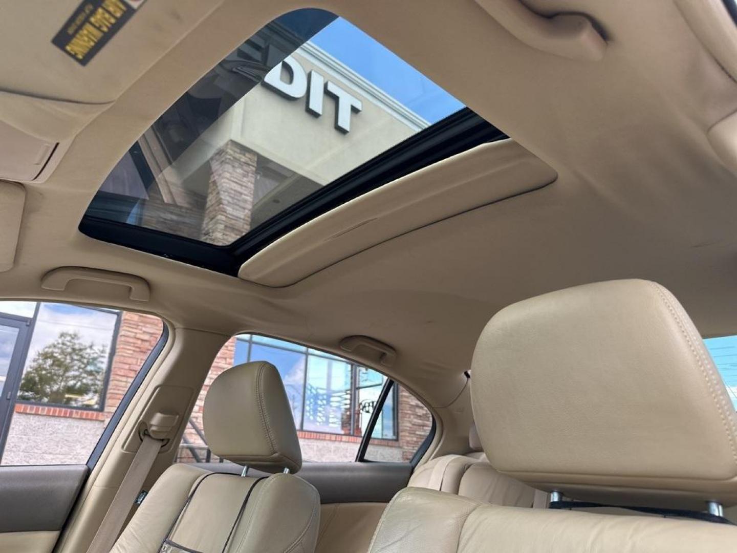 2008 White Honda Accord EX-L (1HGCP36828A) with an 3.5L V6 SOHC i-VTEC 24V engine, Automatic transmission, located at 10890 W. Colfax Ave., Lakewood, CO, 80215, (303) 274-7692, 39.739914, -105.120132 - 2008 Honda Accord<br><br>D1 Auto NEVER charges dealer fees! All cars have clean titles and have been inspected for mechanical issues. We have financing for everyone. Good credit, bad credit, first time buyers.<br>Odometer is 49687 miles below market average!<br>Please call Lakewood Location 303-274- - Photo#15