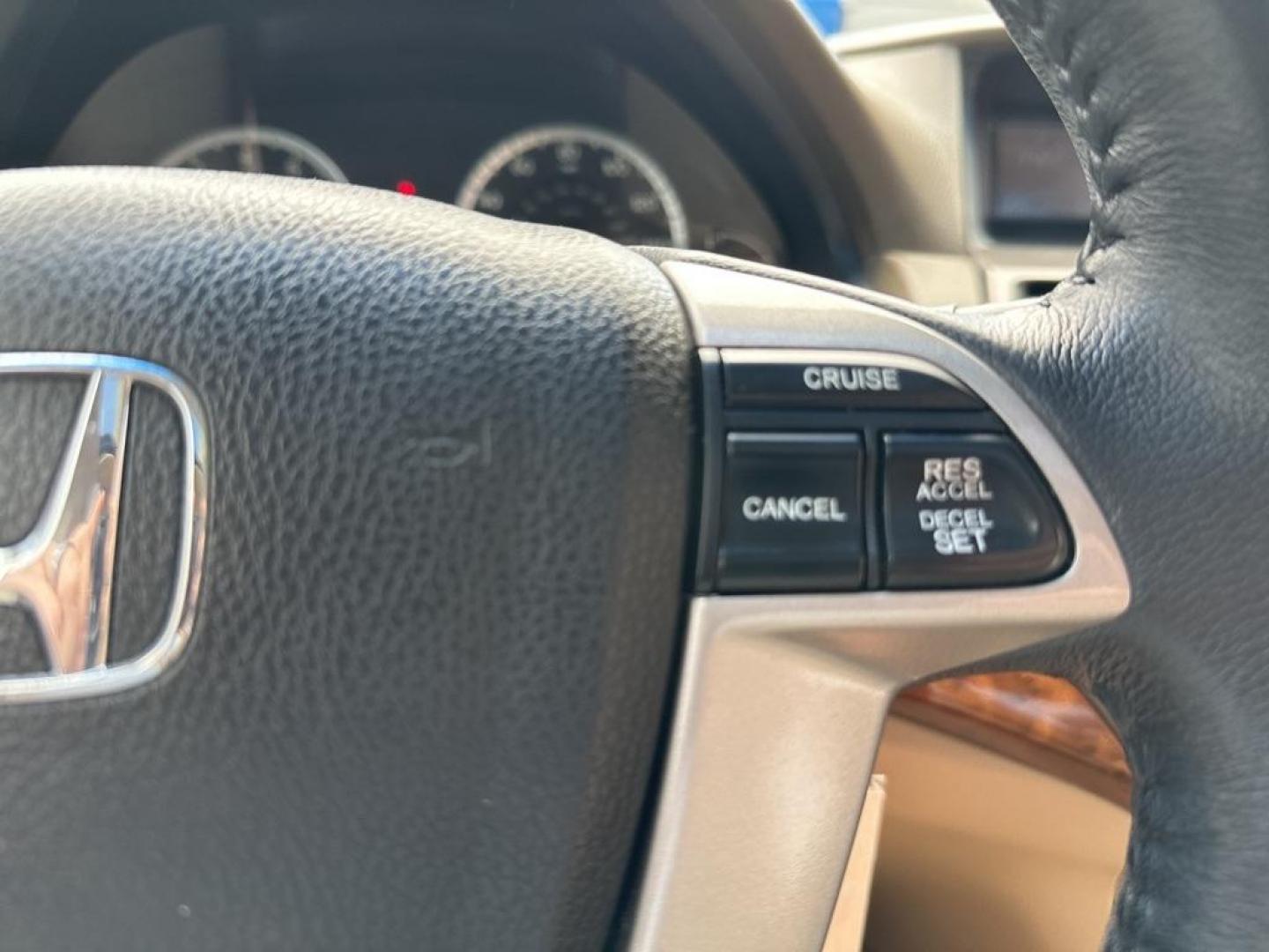 2008 White Honda Accord EX-L (1HGCP36828A) with an 3.5L V6 SOHC i-VTEC 24V engine, Automatic transmission, located at 10890 W. Colfax Ave., Lakewood, CO, 80215, (303) 274-7692, 39.739914, -105.120132 - 2008 Honda Accord<br><br>D1 Auto NEVER charges dealer fees! All cars have clean titles and have been inspected for mechanical issues. We have financing for everyone. Good credit, bad credit, first time buyers.<br>Odometer is 49687 miles below market average!<br>Please call Lakewood Location 303-274- - Photo#27
