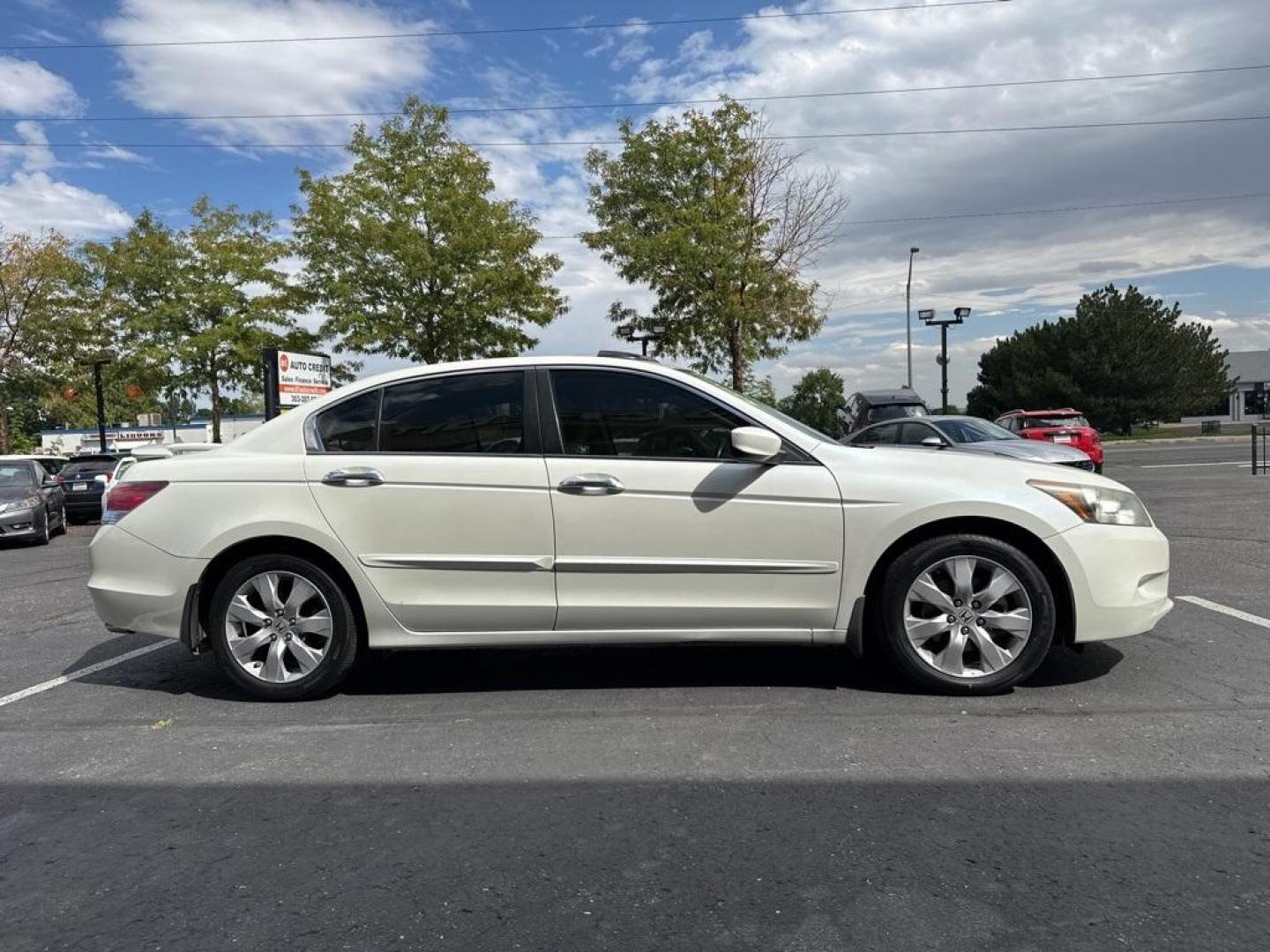 2008 White Honda Accord EX-L (1HGCP36828A) with an 3.5L V6 SOHC i-VTEC 24V engine, Automatic transmission, located at 10890 W. Colfax Ave., Lakewood, CO, 80215, (303) 274-7692, 39.739914, -105.120132 - 2008 Honda Accord<br><br>D1 Auto NEVER charges dealer fees! All cars have clean titles and have been inspected for mechanical issues. We have financing for everyone. Good credit, bad credit, first time buyers.<br>Odometer is 49687 miles below market average!<br>Please call Lakewood Location 303-274- - Photo#4