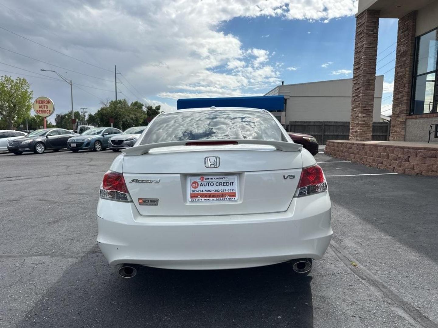 2008 White Honda Accord EX-L (1HGCP36828A) with an 3.5L V6 SOHC i-VTEC 24V engine, Automatic transmission, located at 10890 W. Colfax Ave., Lakewood, CO, 80215, (303) 274-7692, 39.739914, -105.120132 - 2008 Honda Accord<br><br>D1 Auto NEVER charges dealer fees! All cars have clean titles and have been inspected for mechanical issues. We have financing for everyone. Good credit, bad credit, first time buyers.<br>Odometer is 49687 miles below market average!<br>Please call Lakewood Location 303-274- - Photo#6