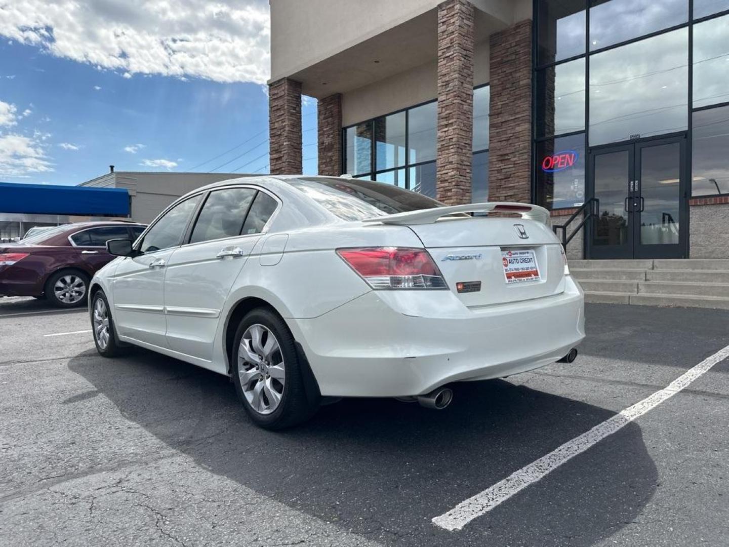 2008 White Honda Accord EX-L (1HGCP36828A) with an 3.5L V6 SOHC i-VTEC 24V engine, Automatic transmission, located at 10890 W. Colfax Ave., Lakewood, CO, 80215, (303) 274-7692, 39.739914, -105.120132 - 2008 Honda Accord<br><br>D1 Auto NEVER charges dealer fees! All cars have clean titles and have been inspected for mechanical issues. We have financing for everyone. Good credit, bad credit, first time buyers.<br>Odometer is 49687 miles below market average!<br>Please call Lakewood Location 303-274- - Photo#8