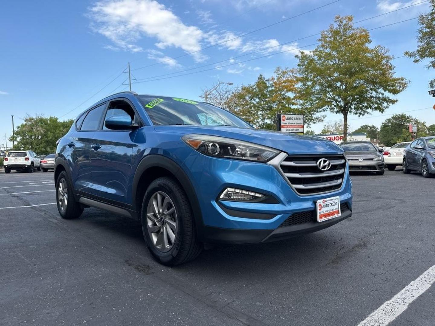 2017 Caribbean Blue /Black Hyundai Tucson SE (KM8J3CA40HU) with an 2.0L DOHC engine, Automatic transmission, located at 10890 W. Colfax Ave., Lakewood, CO, 80215, (303) 274-7692, 39.739914, -105.120132 - 2017 Hyundai Tucson All Wheel Drive with clean Colorado title and fully serviced in excellent condition inside and out. Backup Camera, Bluetooth and more.<br><br>All Cars Have Clean Titles And Are Serviced Before Sale., Backup Camera, AWD.<br>D1 Auto NEVER charges dealer fees! All cars have clean ti - Photo#3