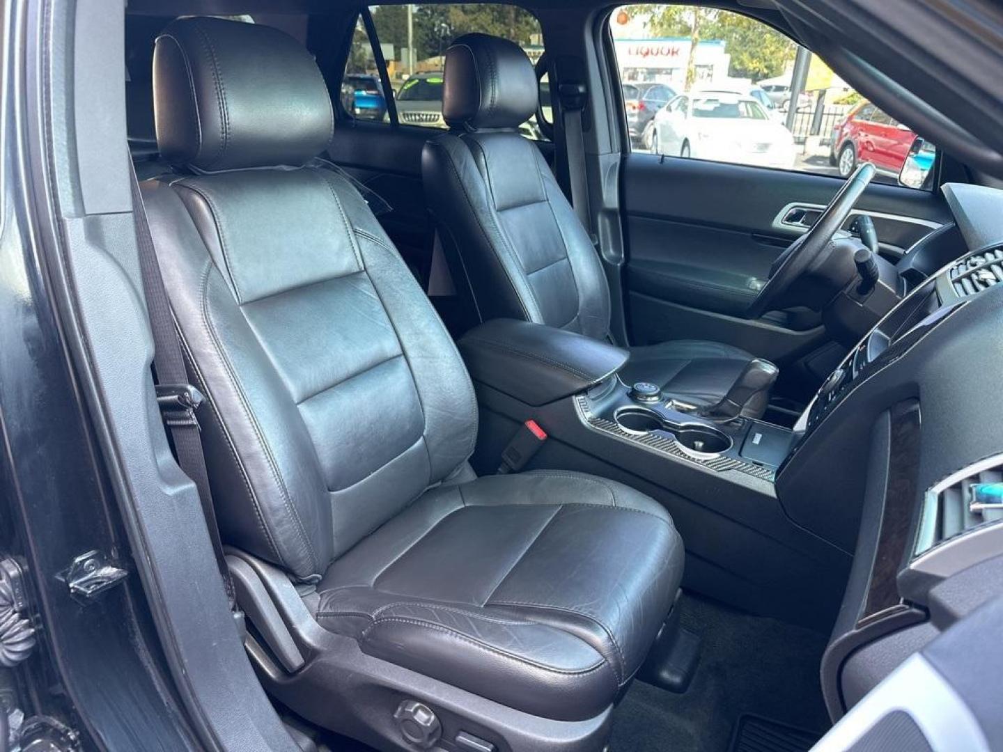 2014 Tuxedo Black Metallic /Black Ford Explorer Limited (1FM5K8F87EG) with an V6 engine, Automatic transmission, located at 10890 W. Colfax Ave., Lakewood, CO, 80215, (303) 274-7692, 39.739914, -105.120132 - 2014 Ford Explorer, Linited, 4x4 in excellent condition inside and out. Loaded with heated leather seats front and rear, backup camera, Bluetiith, seating for 7 and much more. Non smoker and fully serviced. <br><br>All Cars Have Clean Titles And Are Serviced Before Sale., Backup Camera, Leather, Hea - Photo#16