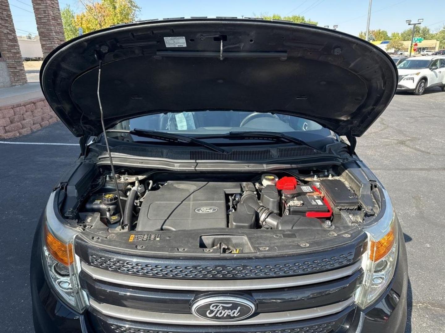 2014 Tuxedo Black Metallic /Black Ford Explorer Limited (1FM5K8F87EG) with an V6 engine, Automatic transmission, located at 10890 W. Colfax Ave., Lakewood, CO, 80215, (303) 274-7692, 39.739914, -105.120132 - 2014 Ford Explorer, Linited, 4x4 in excellent condition inside and out. Loaded with heated leather seats front and rear, backup camera, Bluetiith, seating for 7 and much more. Non smoker and fully serviced. <br><br>All Cars Have Clean Titles And Are Serviced Before Sale., Backup Camera, Leather, Hea - Photo#39