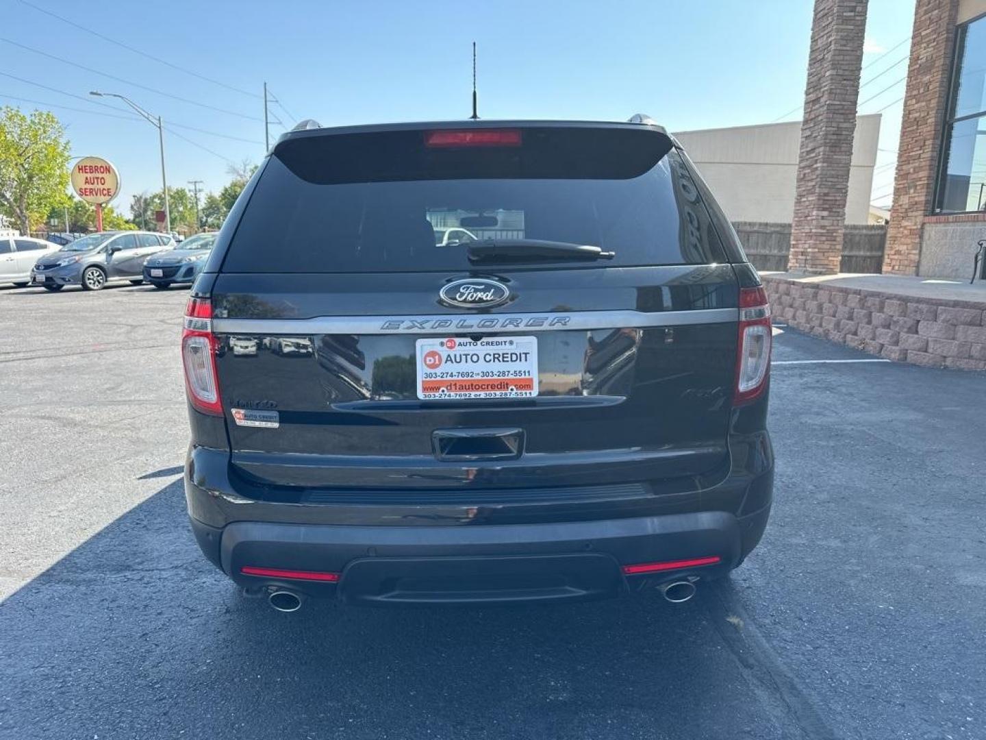 2014 Tuxedo Black Metallic /Black Ford Explorer Limited (1FM5K8F87EG) with an V6 engine, Automatic transmission, located at 10890 W. Colfax Ave., Lakewood, CO, 80215, (303) 274-7692, 39.739914, -105.120132 - 2014 Ford Explorer, Linited, 4x4 in excellent condition inside and out. Loaded with heated leather seats front and rear, backup camera, Bluetiith, seating for 7 and much more. Non smoker and fully serviced. <br><br>All Cars Have Clean Titles And Are Serviced Before Sale., Backup Camera, Leather, Hea - Photo#6