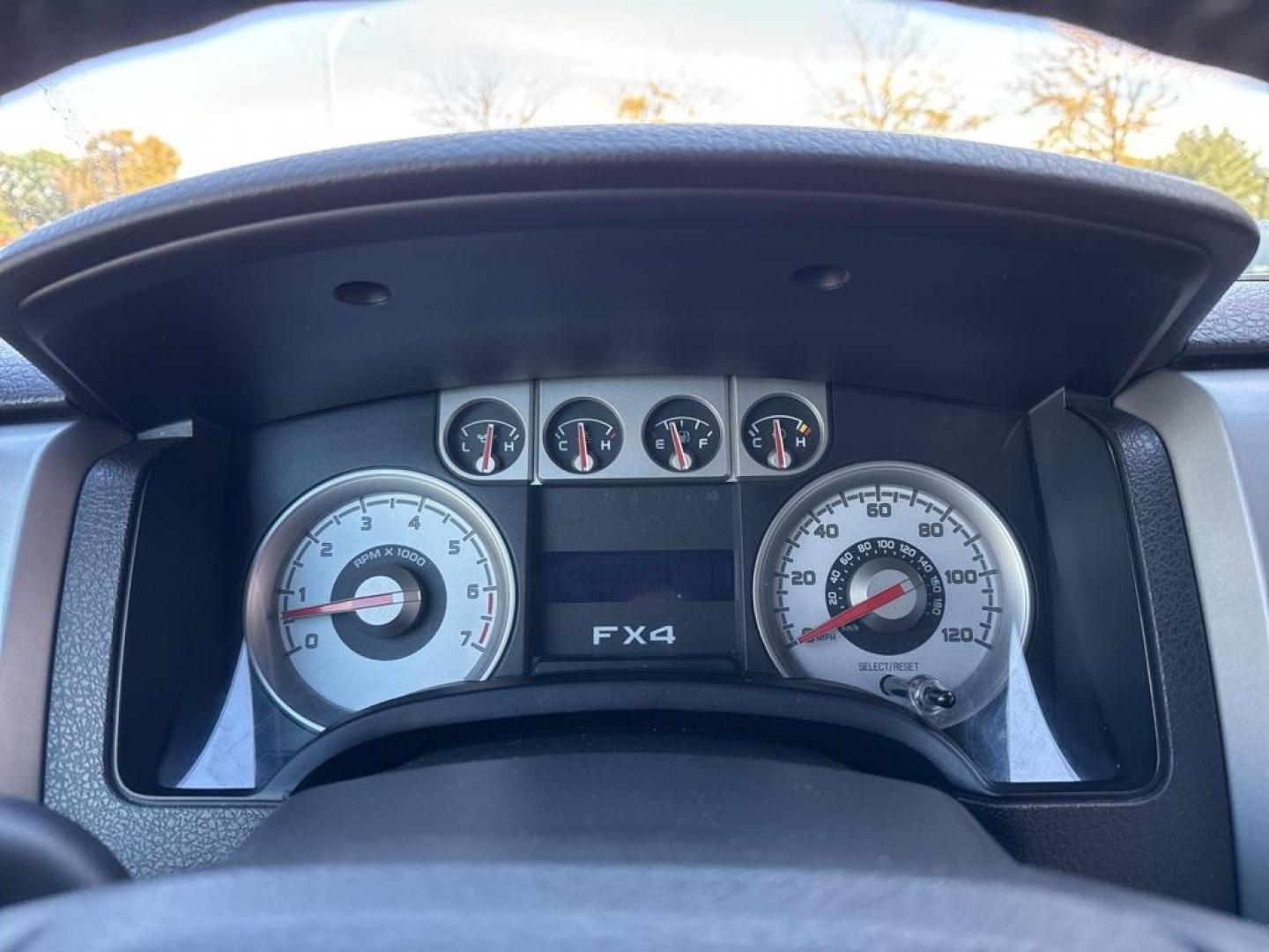 2009 Brilliant Silver Clearcoat Metallic Ford F-150 Lariat (1FTPX14V49K) with an 5.4L V8 EFI 24V FFV engine, Automatic transmission, located at 10890 W. Colfax Ave., Lakewood, CO, 80215, (303) 274-7692, 39.739914, -105.120132 - 2009 Ford F-150<br><br>D1 Auto NEVER charges dealer fees! All cars have clean titles and have been inspected for mechanical issues. We have financing for everyone. Good credit, bad credit, first time buyers.<br>Clean CARFAX.<br>Please call Lakewood Location 303-274-7692 or Thornton 303-287-5511 to s - Photo#9