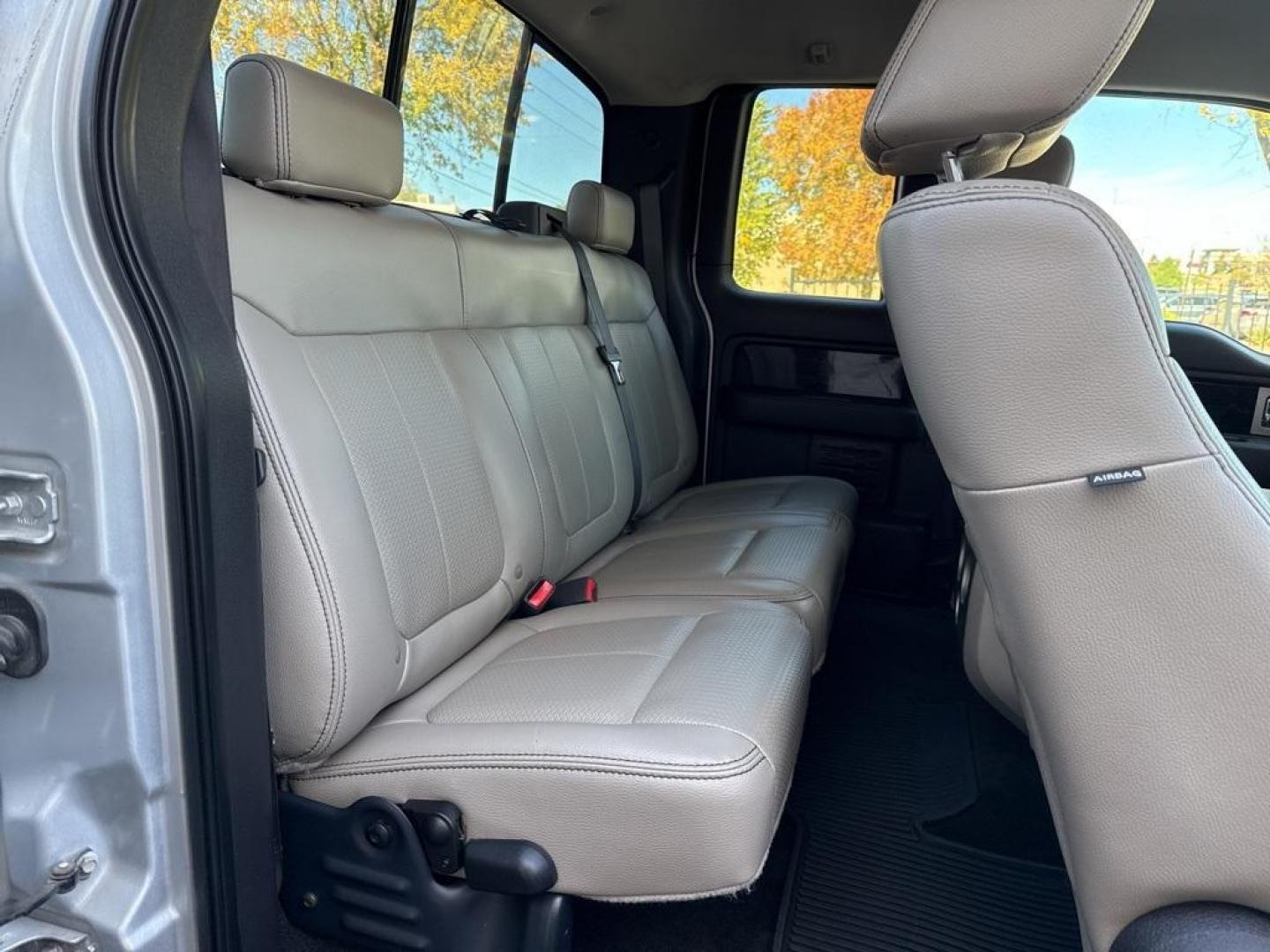 2009 Brilliant Silver Clearcoat Metallic Ford F-150 Lariat (1FTPX14V49K) with an 5.4L V8 EFI 24V FFV engine, Automatic transmission, located at 10890 W. Colfax Ave., Lakewood, CO, 80215, (303) 274-7692, 39.739914, -105.120132 - 2009 Ford F-150<br><br>D1 Auto NEVER charges dealer fees! All cars have clean titles and have been inspected for mechanical issues. We have financing for everyone. Good credit, bad credit, first time buyers.<br>Clean CARFAX.<br>Please call Lakewood Location 303-274-7692 or Thornton 303-287-5511 to s - Photo#17