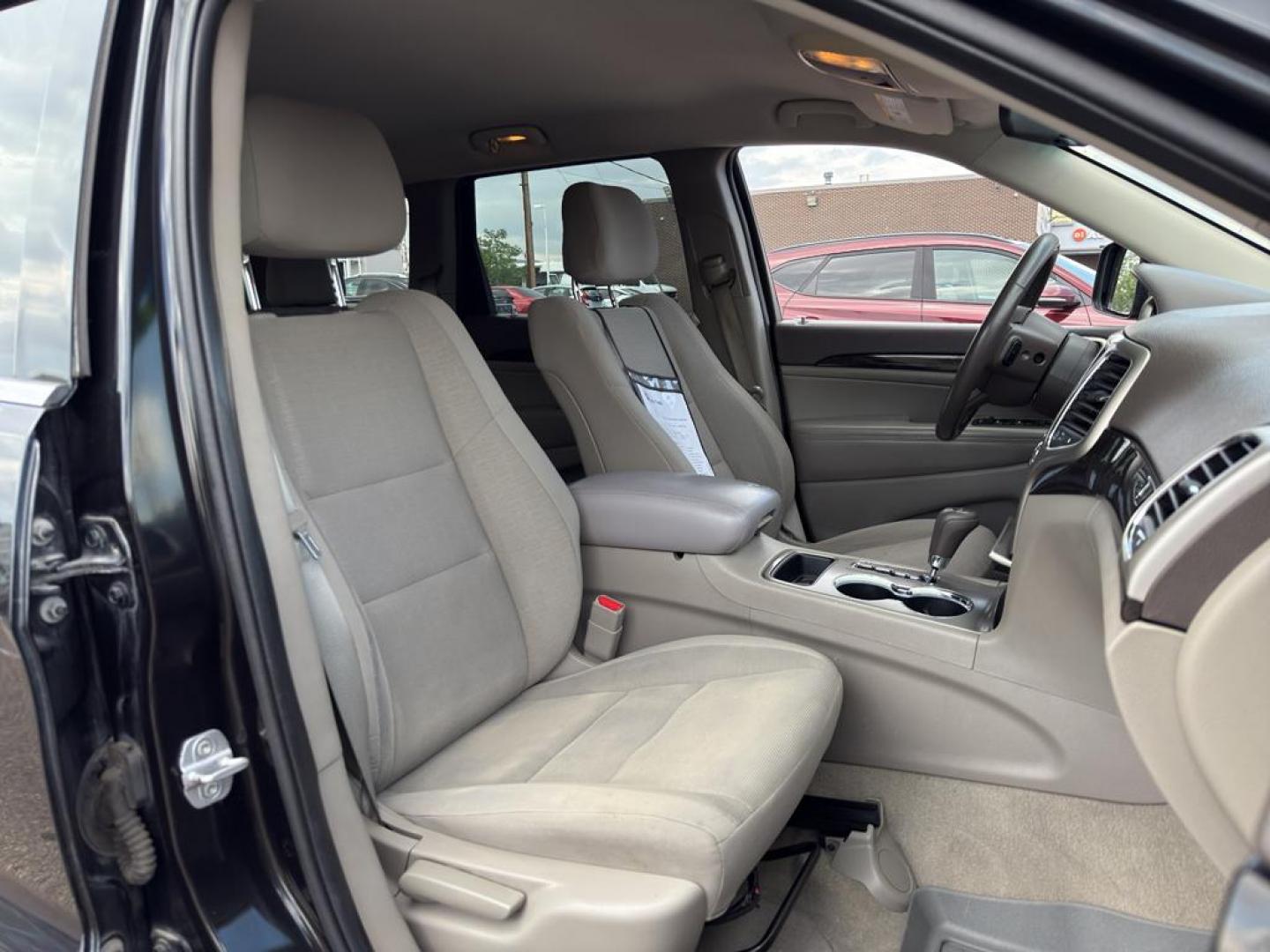 2013 BLACK Jeep Grand Cherokee Laredo (1C4RJFAG1DC) with an V6, 3.6L engine, Automatic transmission, located at 10890 W. Colfax Ave., Lakewood, CO, 80215, (303) 274-7692, 39.739914, -105.120132 - Photo#9