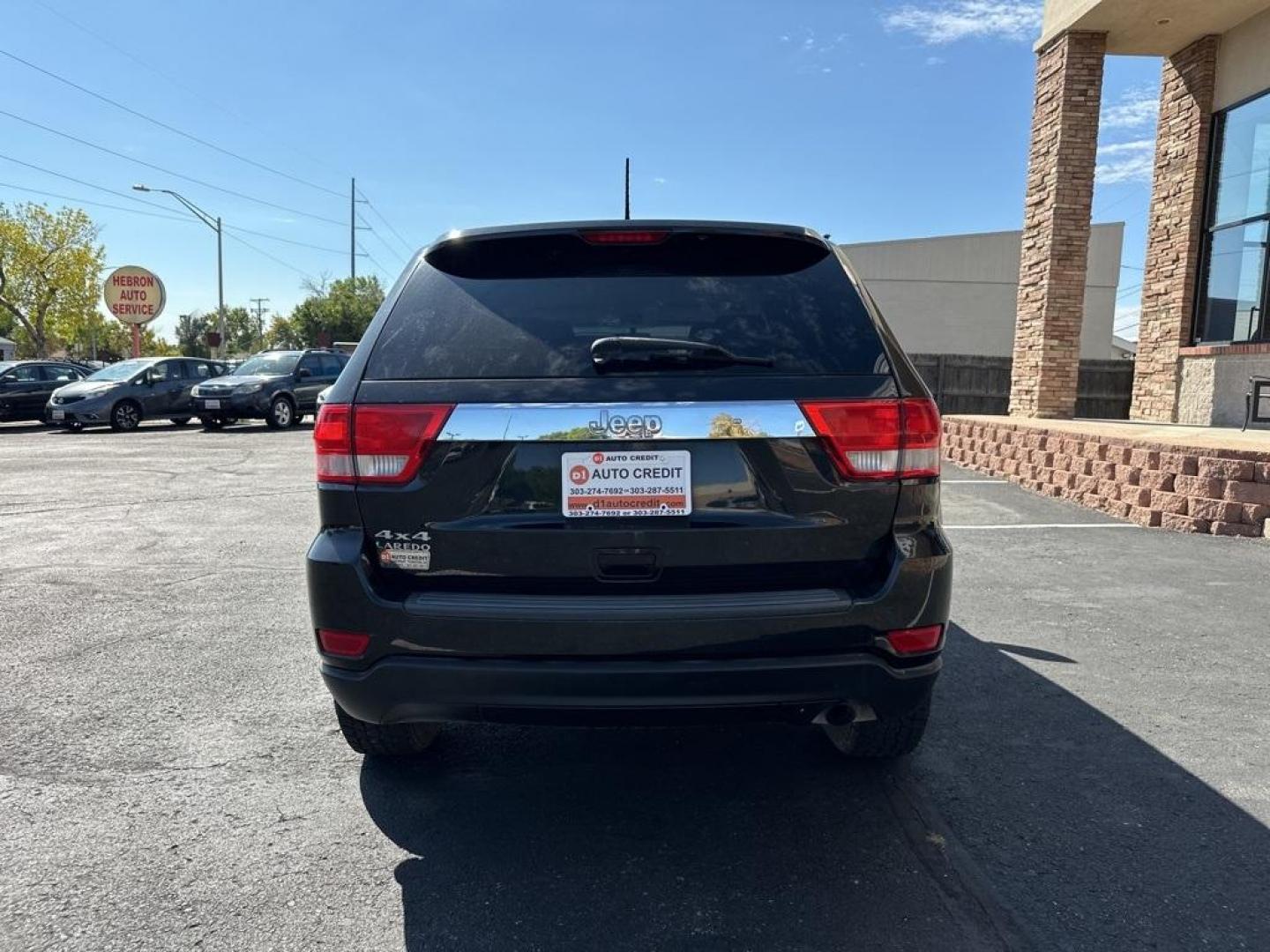 2013 Brilliant Black Crystal Pearlcoat /Dark Graystone/Medium Graystone Jeep Grand Cherokee Laredo (1C4RJFAG1DC) with an 3.6L V6 Flex Fuel 24V VVT engine, Automatic transmission, located at 10890 W. Colfax Ave., Lakewood, CO, 80215, (303) 274-7692, 39.739914, -105.120132 - 2013 Jeep Grand Cherokee<br><br>D1 Auto NEVER charges dealer fees! All cars have clean titles and have been inspected for mechanical issues. We have financing for everyone. Good credit, bad credit, first time buyers.<br>CARFAX One-Owner. Odometer is 6745 miles below market average!<br>Please call La - Photo#6