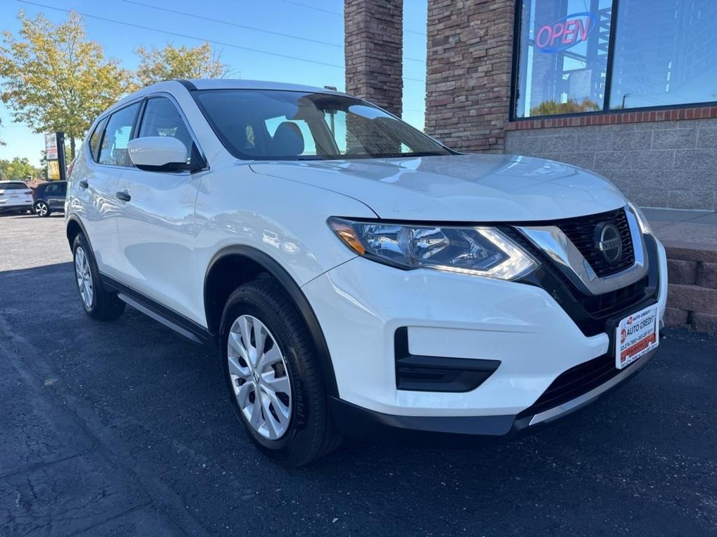 2019 Glacier White /Charcoal Nissan Rogue S (5N1AT2MV6KC) with an 2.5L I4 DOHC 16V engine, CVT transmission, located at 10890 W. Colfax Ave., Lakewood, CO, 80215, (303) 274-7692, 39.739914, -105.120132 - 2019 Nissan Rogue All Wheel Drive, One Owner, Mint Condition. <br>All Cars Have Clean Titles And Are Serviced Before Sale., CarfaxOne Owner, No Accidents, Backup Camera, Non Smoker, No Pet Odor Or Hair, AWD.<br><br>D1 Auto NEVER charges dealer fees! All cars have clean titles and have been inspected - Photo#4