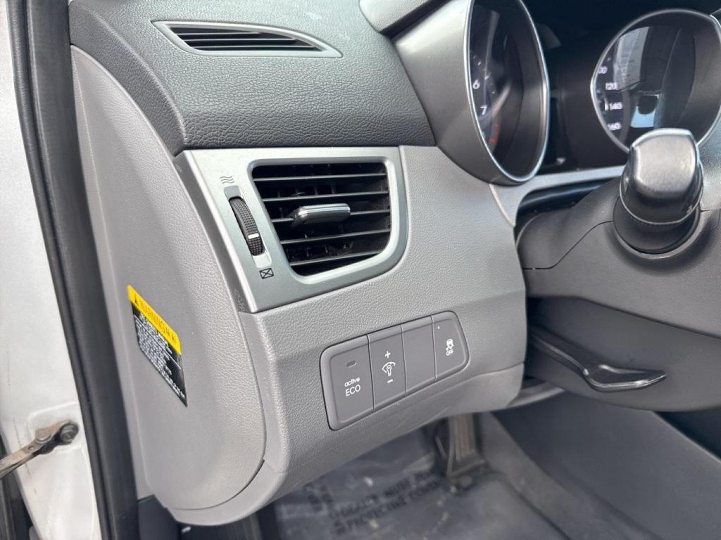 2016 SILVER Hyundai Elantra LIMITED (5NPDH4AE6GH) with an 4 Cyl, 1.8L engine, Automatic transmission, located at 10890 W. Colfax Ave., Lakewood, CO, 80215, (303) 274-7692, 39.739914, -105.120132 - Photo#40