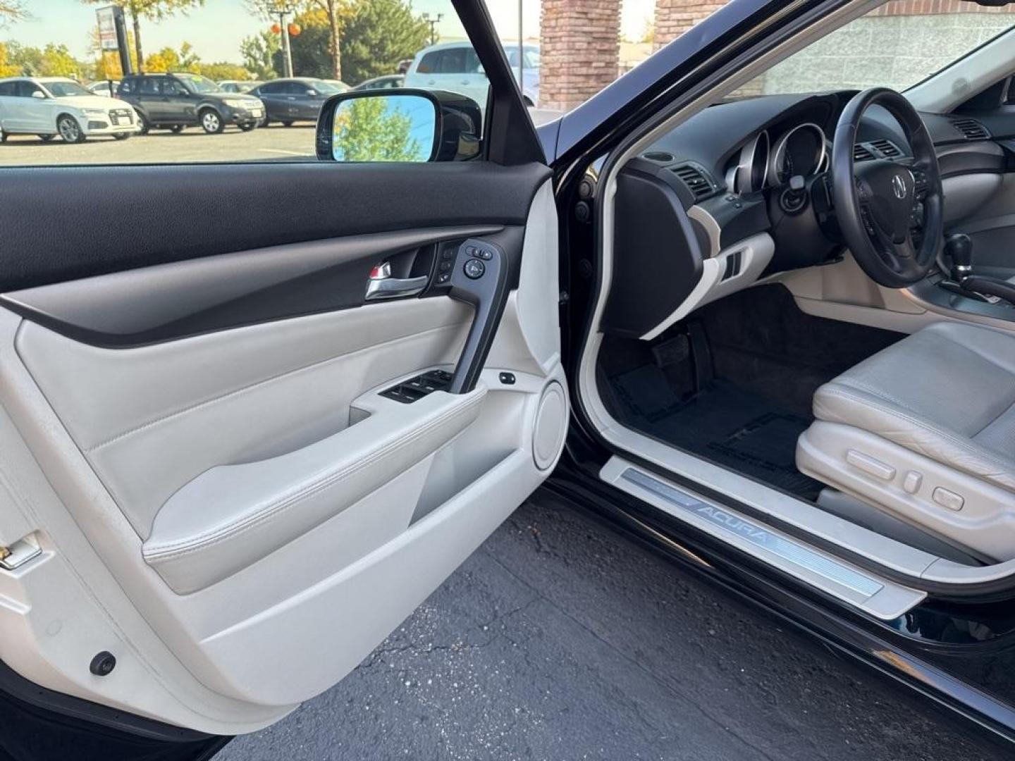 2013 Crystal Black Pearl /Graystone Acura TL 3.5 (19UUA8F53DA) with an 3.5L V6 SOHC VTEC 24V engine, Automatic transmission, located at 10890 W. Colfax Ave., Lakewood, CO, 80215, (303) 274-7692, 39.739914, -105.120132 - 2013 Acura TL Fully loaded and in excellent condition. Non smoker, non pet car that has been fully serviced. No accidents and really shows pride of ownership.<br><br>All Cars Have Clean Titles And Are Serviced Before Sale., Clean Carfax, No Accident, All Books and Keys, New Tires, Backup Camera, Lea - Photo#28