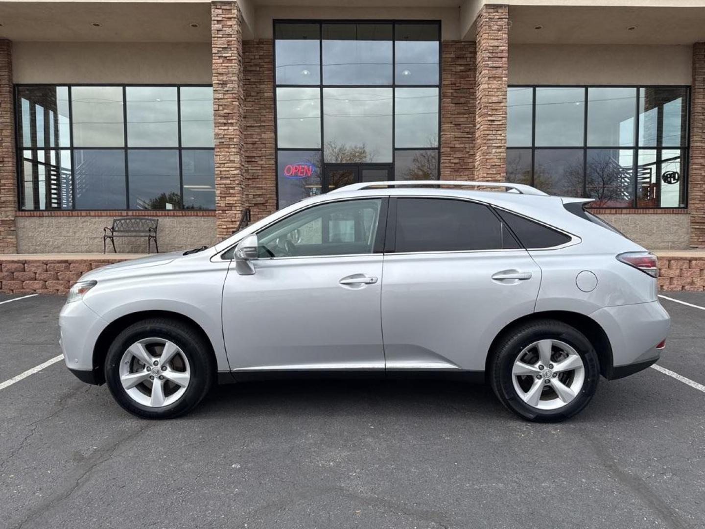 2015 Silver Lining Metallic /Black Lexus RX 350 (2T2BK1BAXFC) with an 3.5L V6 DOHC Dual VVT-i 24V engine, Automatic transmission, located at 10890 W. Colfax Ave., Lakewood, CO, 80215, (303) 274-7692, 39.739914, -105.120132 - 2015 Lexus RX 350 fully serviced including new tires. Clean Carfax and loaded with, heated and cooled seats, blindspot monitoring, backup camera, Bluetooth, sun roof and much more. This car has no signs of ever having pets or a smoker in it. <br>All Cars Have Clean Titles And Are Serviced Before Sal - Photo#5