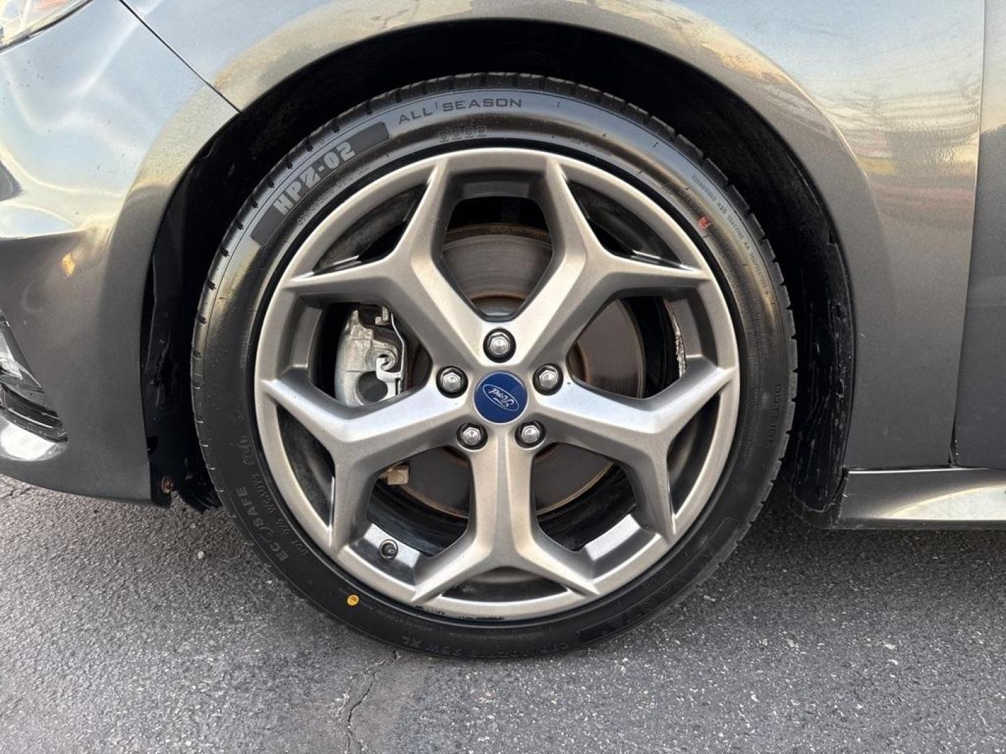 2016 GRAY Ford Focus ST (1FADP3L92GL) with an 4 Cyl, 2.0L engine, Manual transmission, located at 10890 W. Colfax Ave., Lakewood, CO, 80215, (303) 274-7692, 39.739914, -105.120132 - <b>Summary</b><br>Completley stock ST and zero signs of abuse. This is probaly the cleanest one in town. Fully serviced including new turbo and new tires. So much fun to drive! No Accidents and ready to go!<br><br><b>Vehicle Details</b><br>Discover the 2016 Ford Focus ST, a dynamic blend of performa - Photo#71