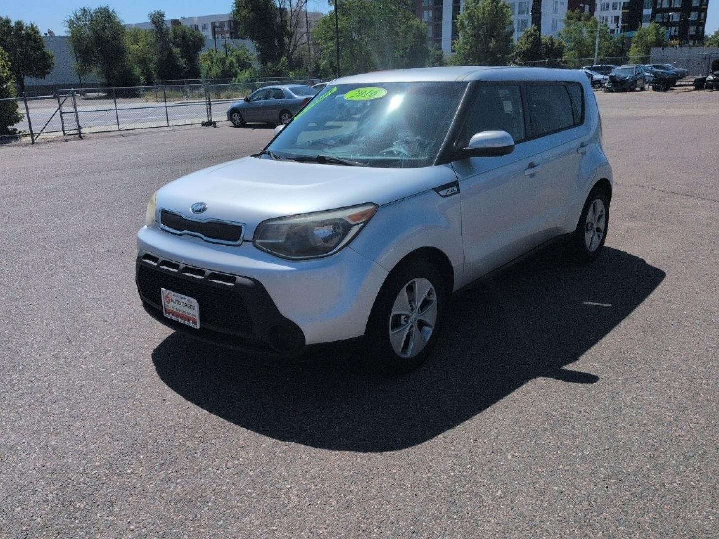 2016 SILVER Kia Soul Base (KNDJN2A29G7) with an 4 Cyl, 1.6L engine, Automatic transmission, located at 10890 W. Colfax Ave., Lakewood, CO, 80215, (303) 274-7692, 39.739914, -105.120132- Photo#0