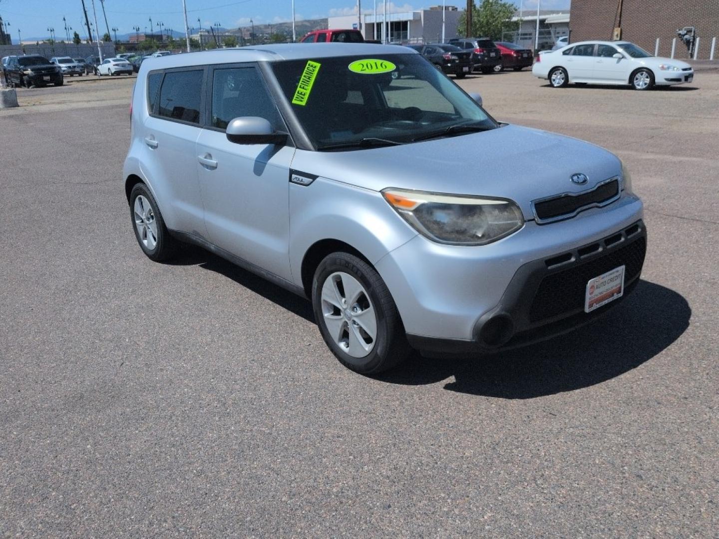 2016 SILVER Kia Soul Base (KNDJN2A29G7) with an 4 Cyl, 1.6L engine, Automatic transmission, located at 10890 W. Colfax Ave., Lakewood, CO, 80215, (303) 274-7692, 39.739914, -105.120132- Photo#2