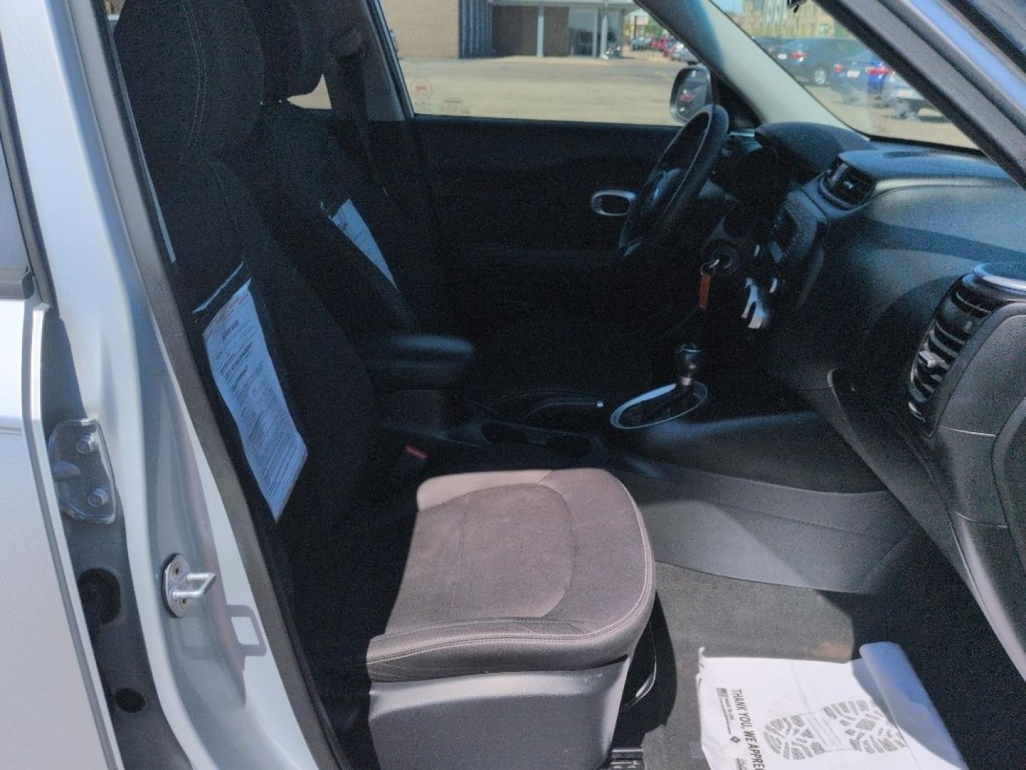 2016 SILVER Kia Soul Base (KNDJN2A29G7) with an 4 Cyl, 1.6L engine, Automatic transmission, located at 10890 W. Colfax Ave., Lakewood, CO, 80215, (303) 274-7692, 39.739914, -105.120132- Photo#16