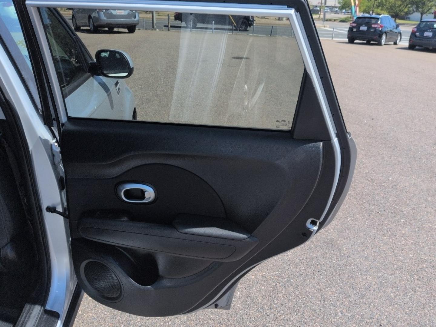 2016 SILVER Kia Soul Base (KNDJN2A29G7) with an 4 Cyl, 1.6L engine, Automatic transmission, located at 10890 W. Colfax Ave., Lakewood, CO, 80215, (303) 274-7692, 39.739914, -105.120132- Photo#19
