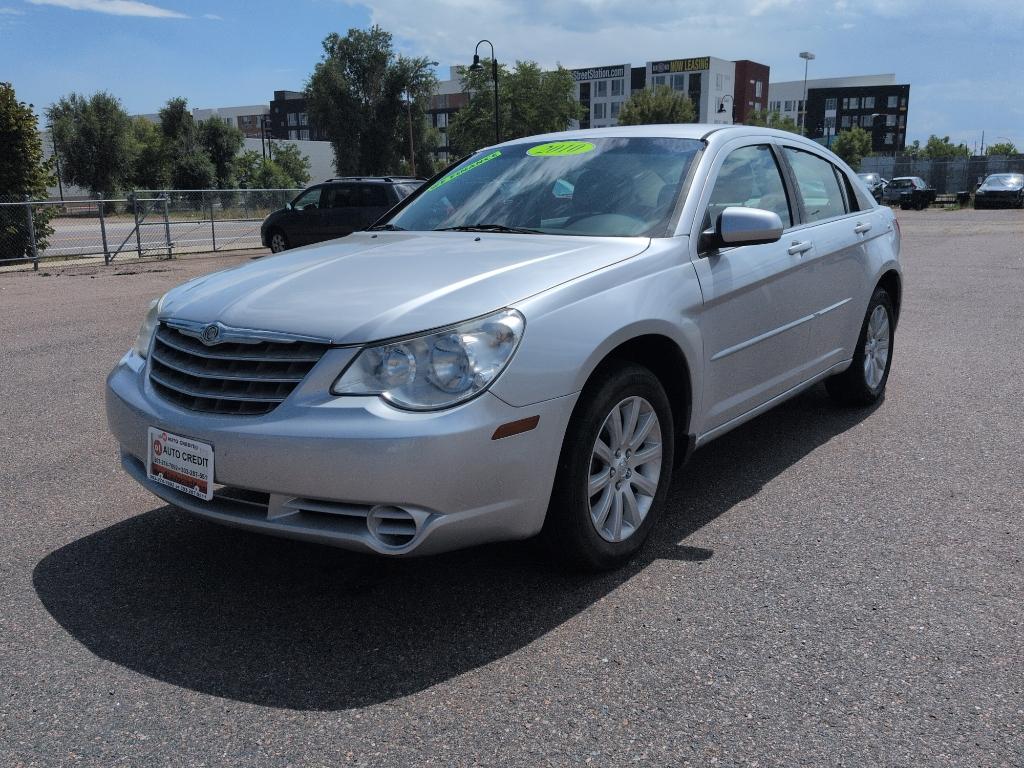 photo of 2010 Chrysler Sebring Limited