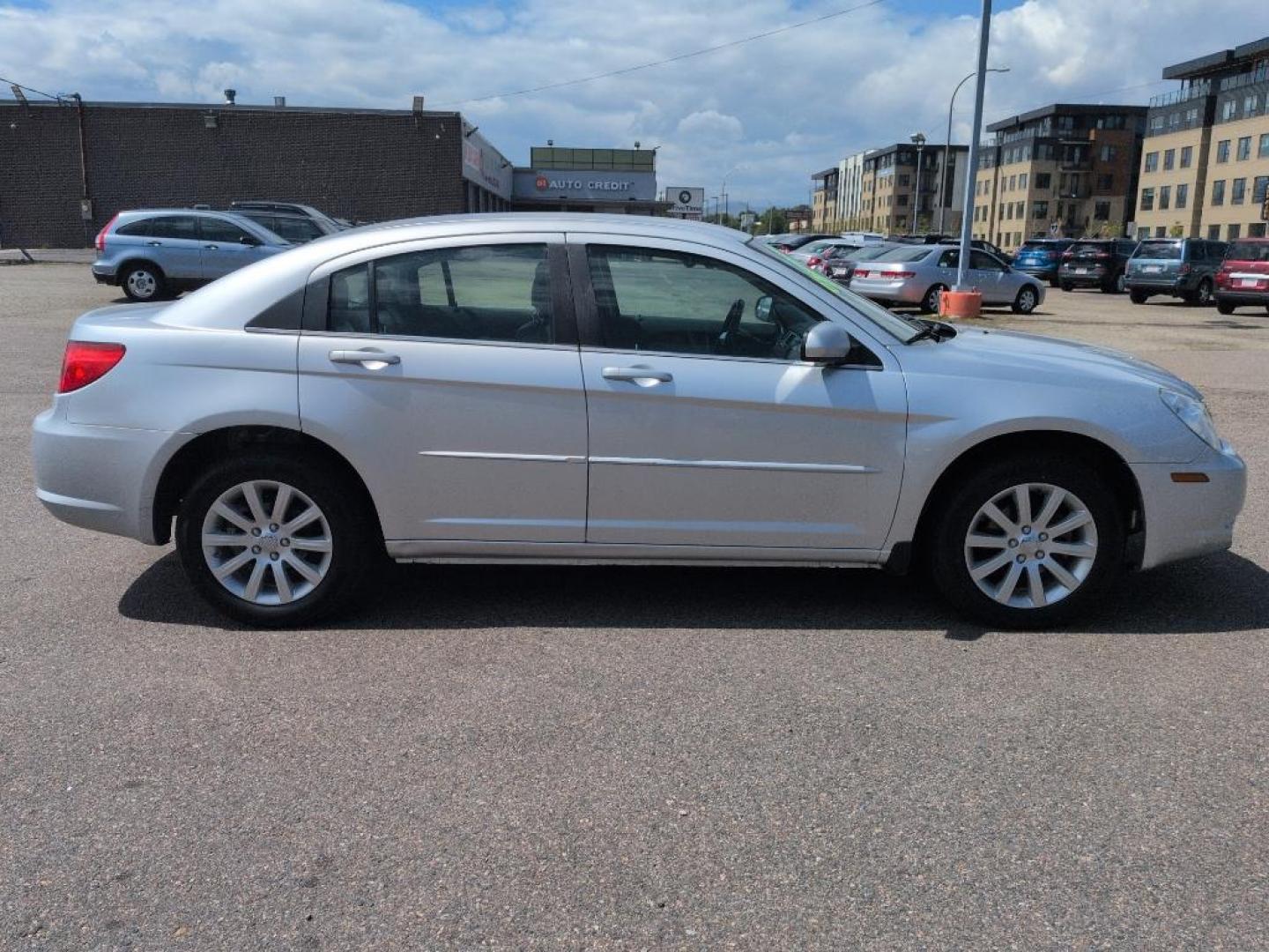 2010 SILVER Chrysler Sebring Limited (1C3CC5FB5AN) with an 4 Cyl, 2.4L engine, Automatic transmission, located at 10890 W. Colfax Ave., Lakewood, CO, 80215, (303) 274-7692, 39.739914, -105.120132 - Photo#3