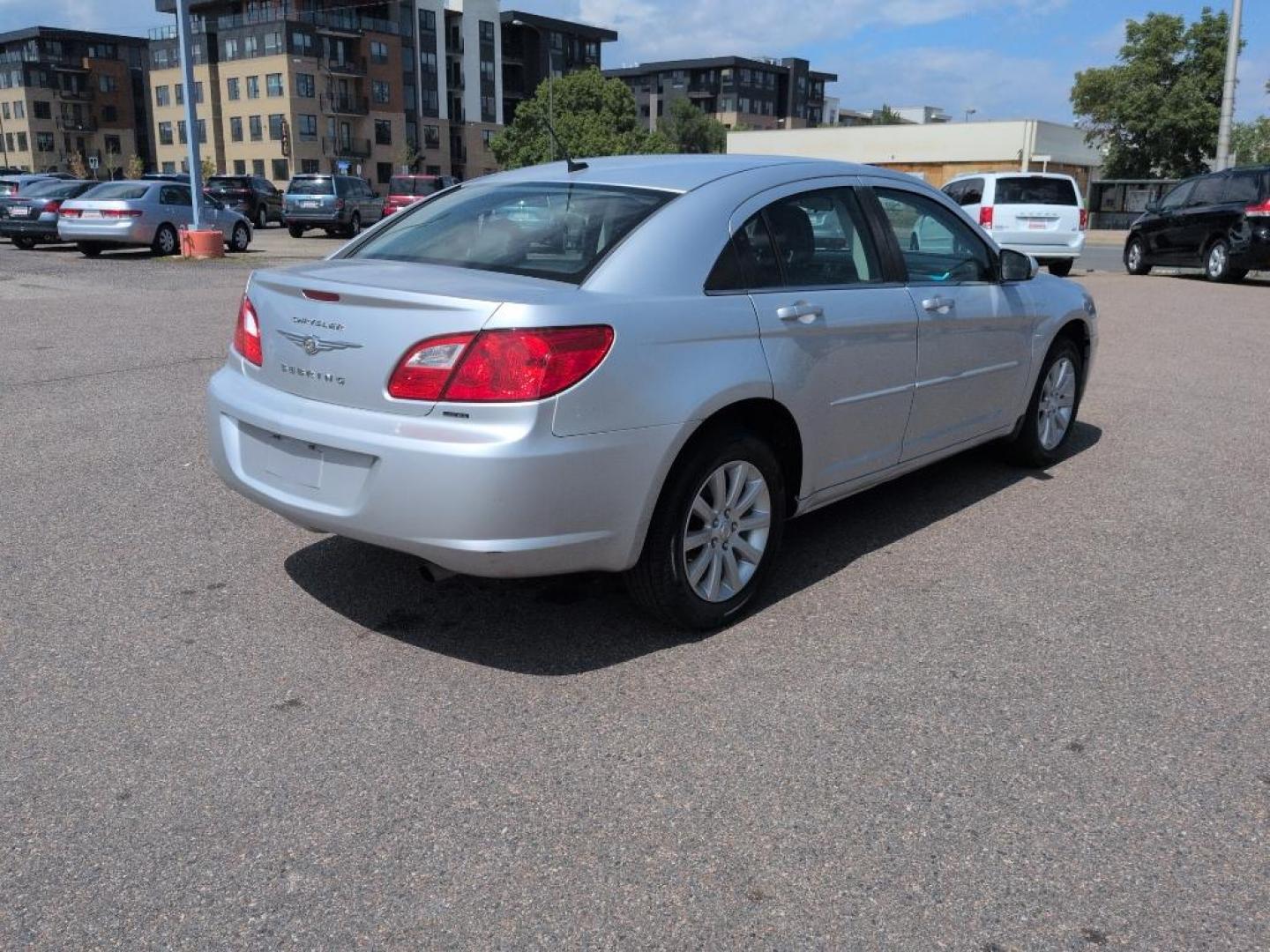2010 SILVER Chrysler Sebring Limited (1C3CC5FB5AN) with an 4 Cyl, 2.4L engine, Automatic transmission, located at 10890 W. Colfax Ave., Lakewood, CO, 80215, (303) 274-7692, 39.739914, -105.120132 - Photo#4