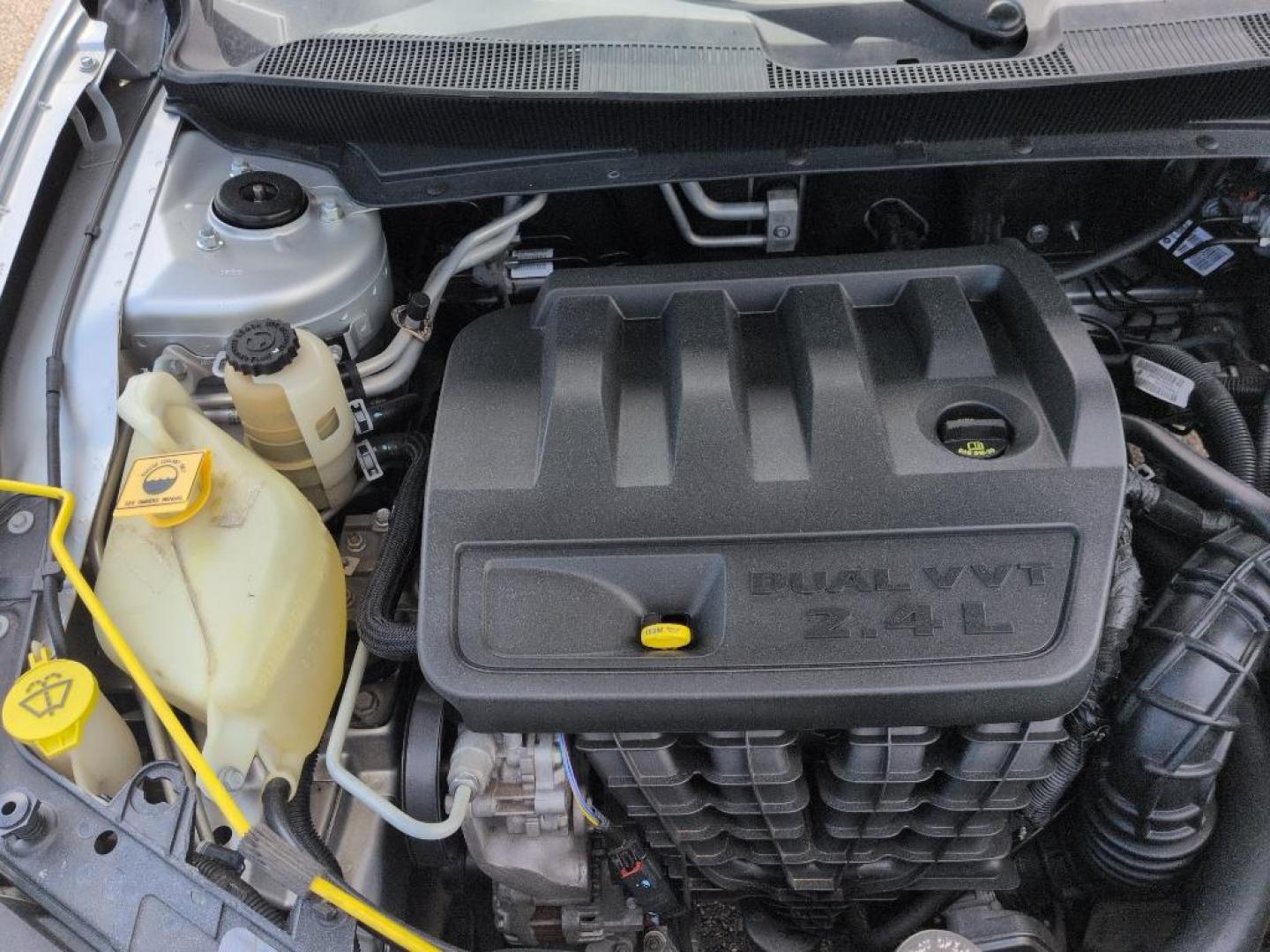 2010 SILVER Chrysler Sebring Limited (1C3CC5FB5AN) with an 4 Cyl, 2.4L engine, Automatic transmission, located at 10890 W. Colfax Ave., Lakewood, CO, 80215, (303) 274-7692, 39.739914, -105.120132 - Photo#23