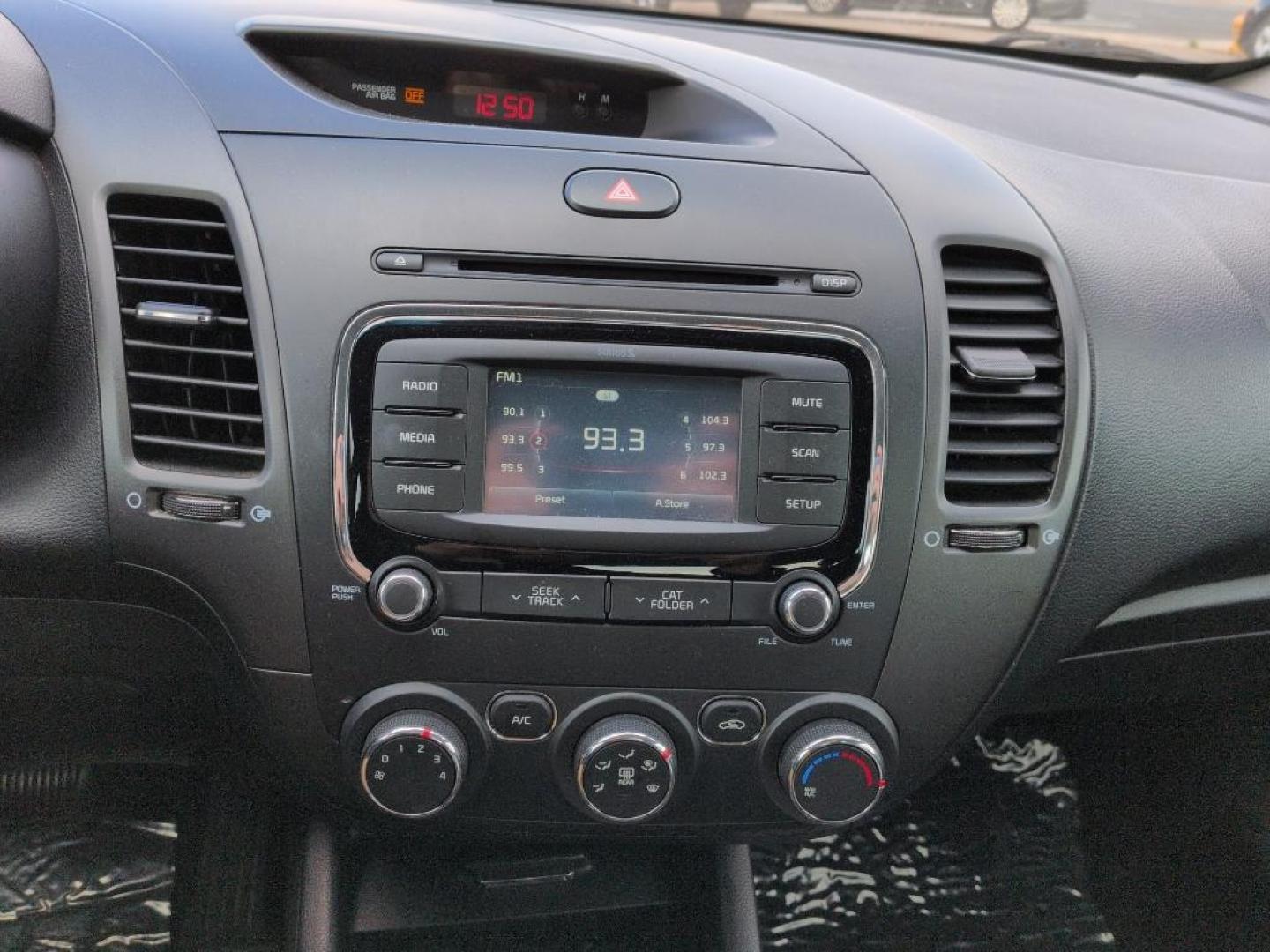 2017 BLUE Kia Forte LX 6A (3KPFL4A71HE) with an 4 Cyl, 2.0L engine, Automatic transmission, located at 10890 W. Colfax Ave., Lakewood, CO, 80215, (303) 274-7692, 39.739914, -105.120132 - Discover exceptional value and reliability with this 2017 Kia Forte LX 6A, now available at our dealership. This well-maintained sedan offers everything you need for a comfortable and efficient driving experience. Equipped with a robust 4-cylinder, 2.0L engine, and smooth 6-speed automatic transmiss - Photo#11