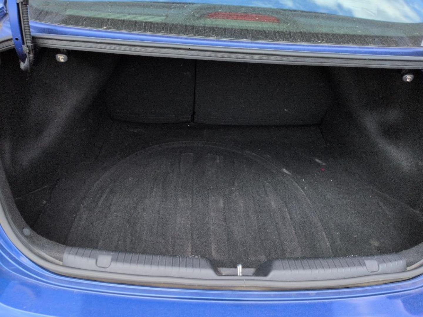 2017 BLUE Kia Forte LX 6A (3KPFL4A71HE) with an 4 Cyl, 2.0L engine, Automatic transmission, located at 10890 W. Colfax Ave., Lakewood, CO, 80215, (303) 274-7692, 39.739914, -105.120132 - Discover exceptional value and reliability with this 2017 Kia Forte LX 6A, now available at our dealership. This well-maintained sedan offers everything you need for a comfortable and efficient driving experience. Equipped with a robust 4-cylinder, 2.0L engine, and smooth 6-speed automatic transmiss - Photo#19