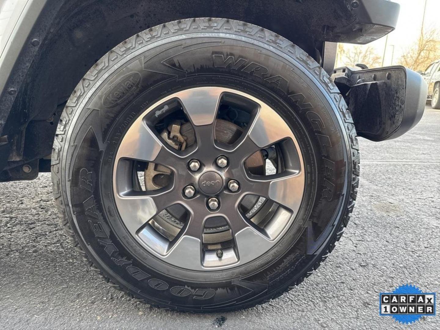 2018 SILVER Jeep Wrangler Unlimited Sahara (1C4HJXEG2JW) with an V6, 3.6L engine, Automatic transmission, located at 10890 W. Colfax Ave., Lakewood, CO, 80215, (303) 274-7692, 39.739914, -105.120132 - <b>Summary</b><br>One Owner And In Excellent Condition, Apple/ Android Carplay, Fully Serviced And Ready For Colorado! Non smoker, you will not find a cleaner Jeep Wrangler anywhere. Never off roaded and not a scratch on this one.<br><br><b>Vehicle Details</b><br>Discover the rugged elegance and off - Photo#81