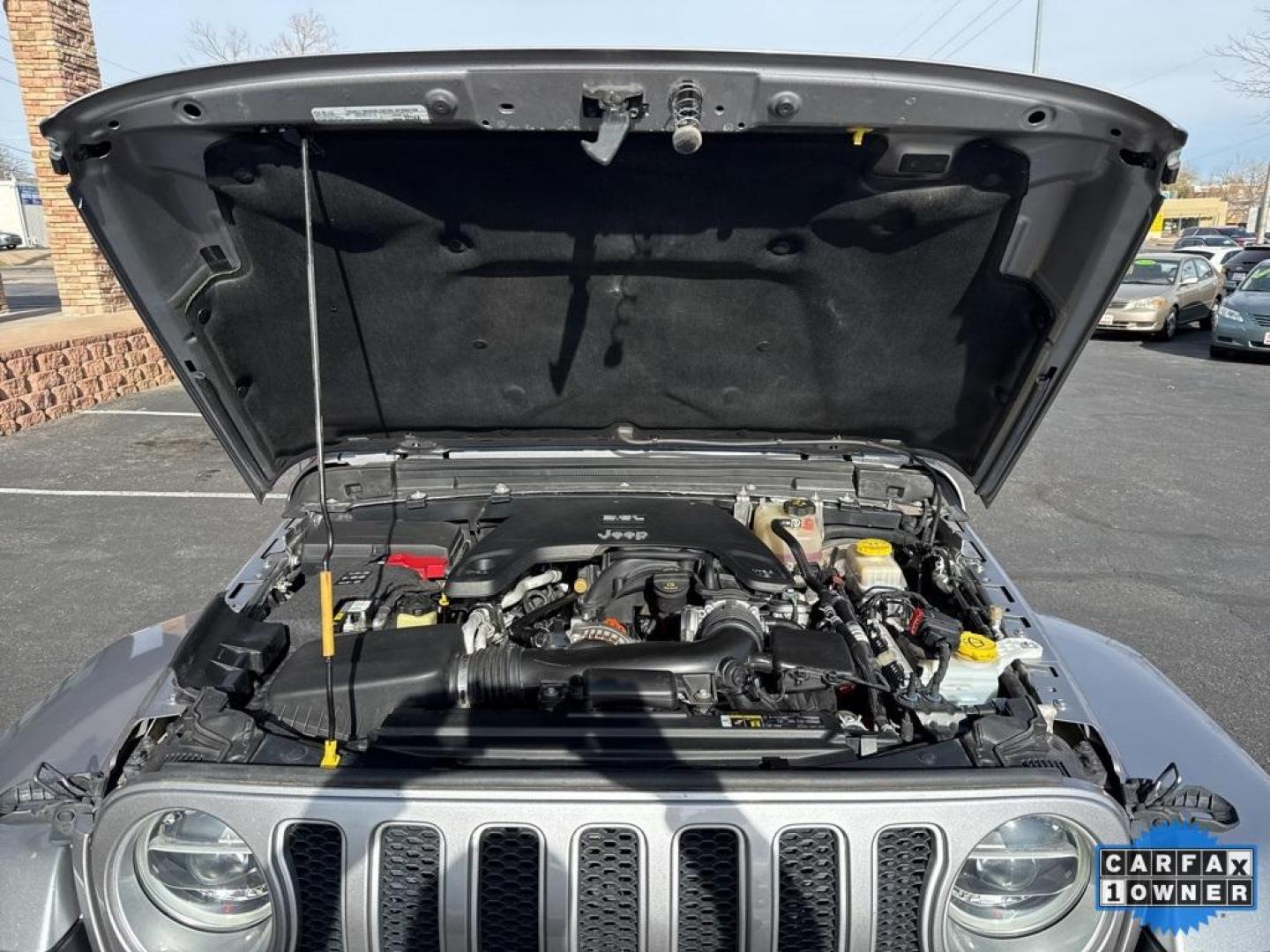 2018 SILVER Jeep Wrangler Unlimited Sahara (1C4HJXEG2JW) with an V6, 3.6L engine, Automatic transmission, located at 10890 W. Colfax Ave., Lakewood, CO, 80215, (303) 274-7692, 39.739914, -105.120132 - <b>Summary</b><br>One Owner And In Excellent Condition, Apple/ Android Carplay, Fully Serviced And Ready For Colorado! Non smoker, you will not find a cleaner Jeep Wrangler anywhere. Never off roaded and not a scratch on this one.<br><br><b>Vehicle Details</b><br>Discover the rugged elegance and off - Photo#90