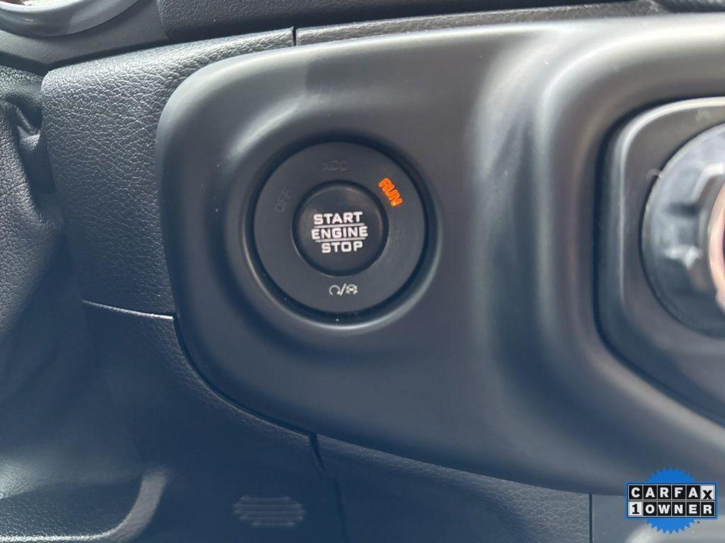 2018 SILVER Jeep Wrangler Unlimited Sahara (1C4HJXEG2JW) with an V6, 3.6L engine, Automatic transmission, located at 10890 W. Colfax Ave., Lakewood, CO, 80215, (303) 274-7692, 39.739914, -105.120132 - <b>Summary</b><br>One Owner And In Excellent Condition, Apple/ Android Carplay, Fully Serviced And Ready For Colorado! Non smoker, you will not find a cleaner Jeep Wrangler anywhere. Never off roaded and not a scratch on this one.<br><br><b>Vehicle Details</b><br>Discover the rugged elegance and off - Photo#34