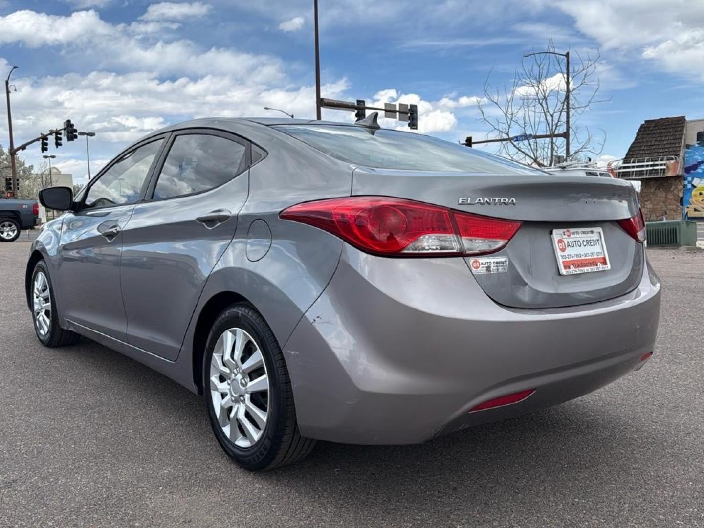 2012 GRAY Hyundai Elantra LIMITED (KMHDH4AE0CU) with an 4 Cyl, 1.8L engine, Automatic transmission, located at 10890 W. Colfax Ave., Lakewood, CO, 80215, (303) 274-7692, 39.739914, -105.120132 - Photo#6