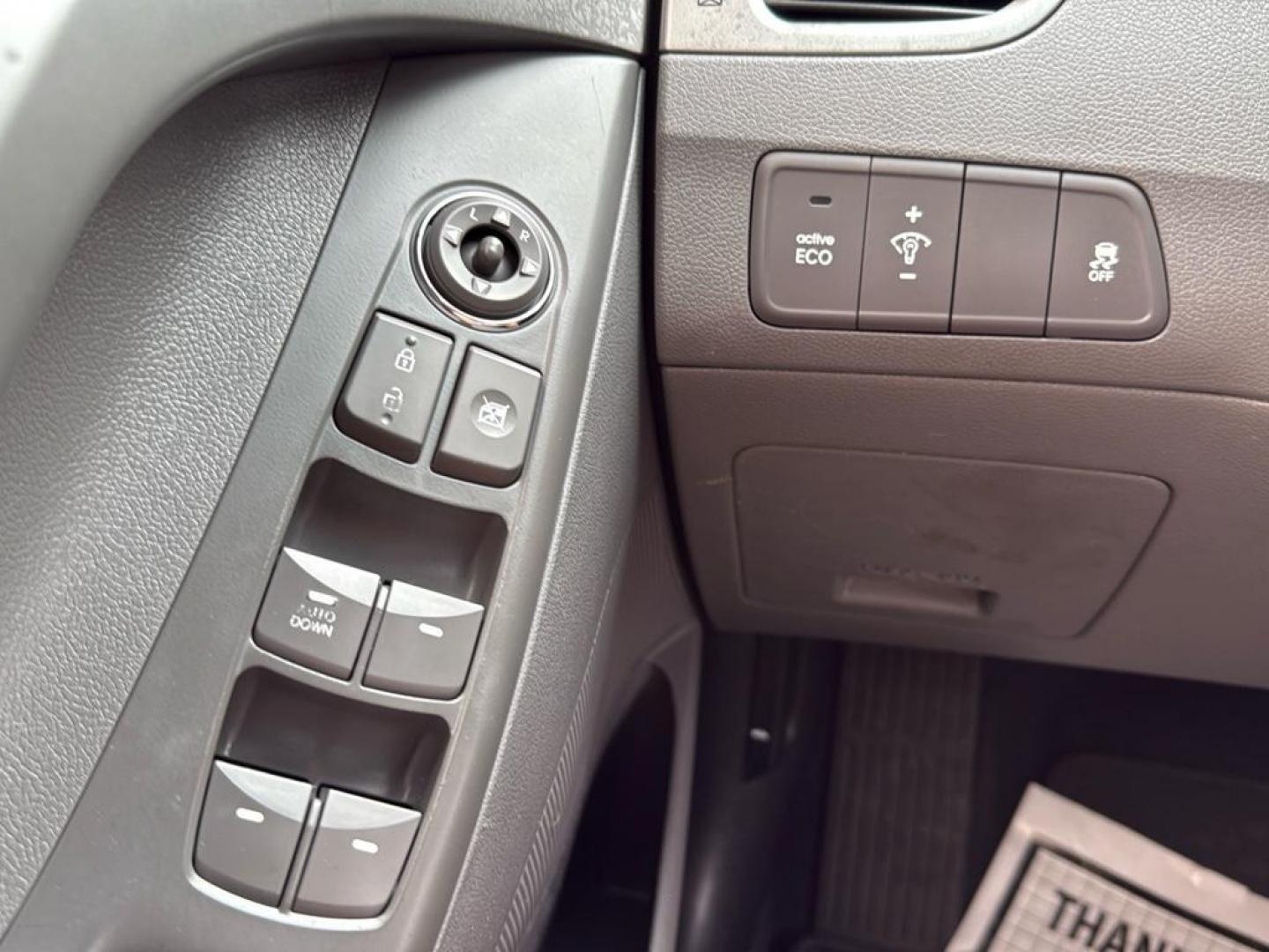 2012 GRAY Hyundai Elantra LIMITED (KMHDH4AE0CU) with an 4 Cyl, 1.8L engine, Automatic transmission, located at 10890 W. Colfax Ave., Lakewood, CO, 80215, (303) 274-7692, 39.739914, -105.120132 - Photo#21