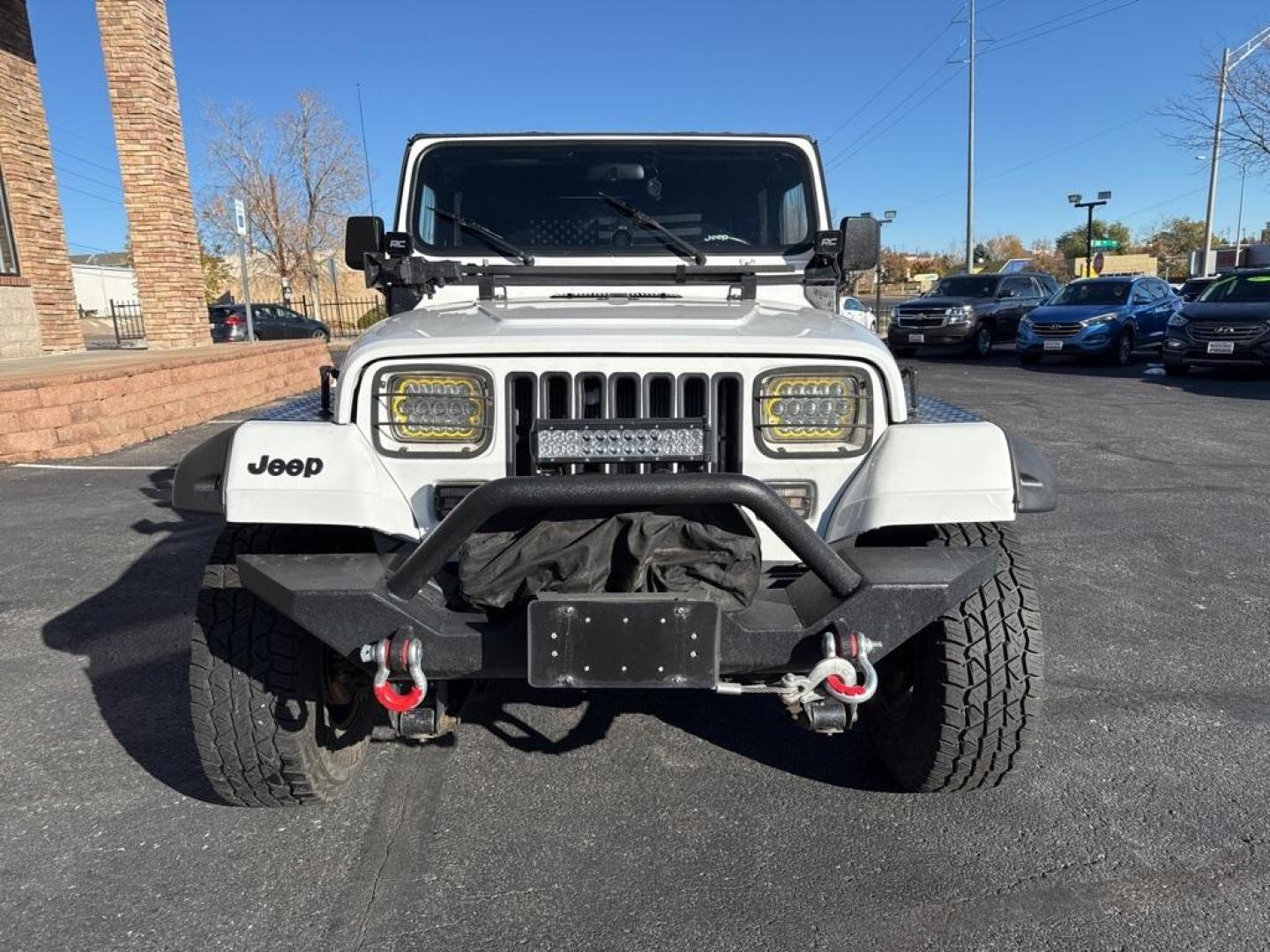1994 White /Black Jeep Wrangler S (1J4FY19P2RP) with an 2.5L I4 8V engine, Automatic transmission, located at 10890 W. Colfax Ave., Lakewood, CO, 80215, (303) 274-7692, 39.739914, -105.120132 - 1994 Jeep Wrangler 4WD that someone spent a lot of time and money rebuilding so you dont need to! Rebuilt from the ground up and runs great. Lots of extras goodies and ready for any sort of adventure. <br><br>D1 Auto NEVER charges dealer fees! All cars have clean titles and have been inspected for m - Photo#1