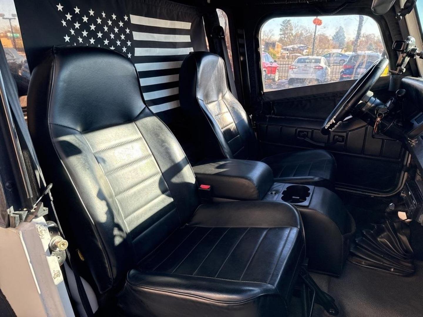 1994 White /Black Jeep Wrangler S (1J4FY19P2RP) with an 2.5L I4 8V engine, Automatic transmission, located at 10890 W. Colfax Ave., Lakewood, CO, 80215, (303) 274-7692, 39.739914, -105.120132 - 1994 Jeep Wrangler 4WD that someone spent a lot of time and money rebuilding so you dont need to! Rebuilt from the ground up and runs great. Lots of extras goodies and ready for any sort of adventure. <br><br>D1 Auto NEVER charges dealer fees! All cars have clean titles and have been inspected for m - Photo#9
