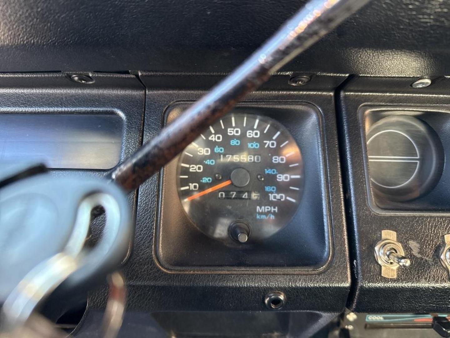 1994 White /Black Jeep Wrangler S (1J4FY19P2RP) with an 2.5L I4 8V engine, Automatic transmission, located at 10890 W. Colfax Ave., Lakewood, CO, 80215, (303) 274-7692, 39.739914, -105.120132 - 1994 Jeep Wrangler 4WD that someone spent a lot of time and money rebuilding so you dont need to! Rebuilt from the ground up and runs great. Lots of extras goodies and ready for any sort of adventure. <br><br>D1 Auto NEVER charges dealer fees! All cars have clean titles and have been inspected for m - Photo#20