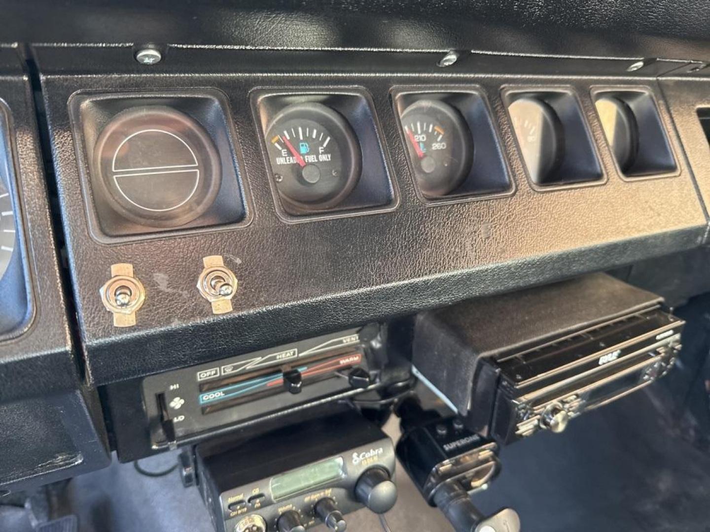 1994 White /Black Jeep Wrangler S (1J4FY19P2RP) with an 2.5L I4 8V engine, Automatic transmission, located at 10890 W. Colfax Ave., Lakewood, CO, 80215, (303) 274-7692, 39.739914, -105.120132 - 1994 Jeep Wrangler 4WD that someone spent a lot of time and money rebuilding so you dont need to! Rebuilt from the ground up and runs great. Lots of extras goodies and ready for any sort of adventure. <br><br>D1 Auto NEVER charges dealer fees! All cars have clean titles and have been inspected for m - Photo#21