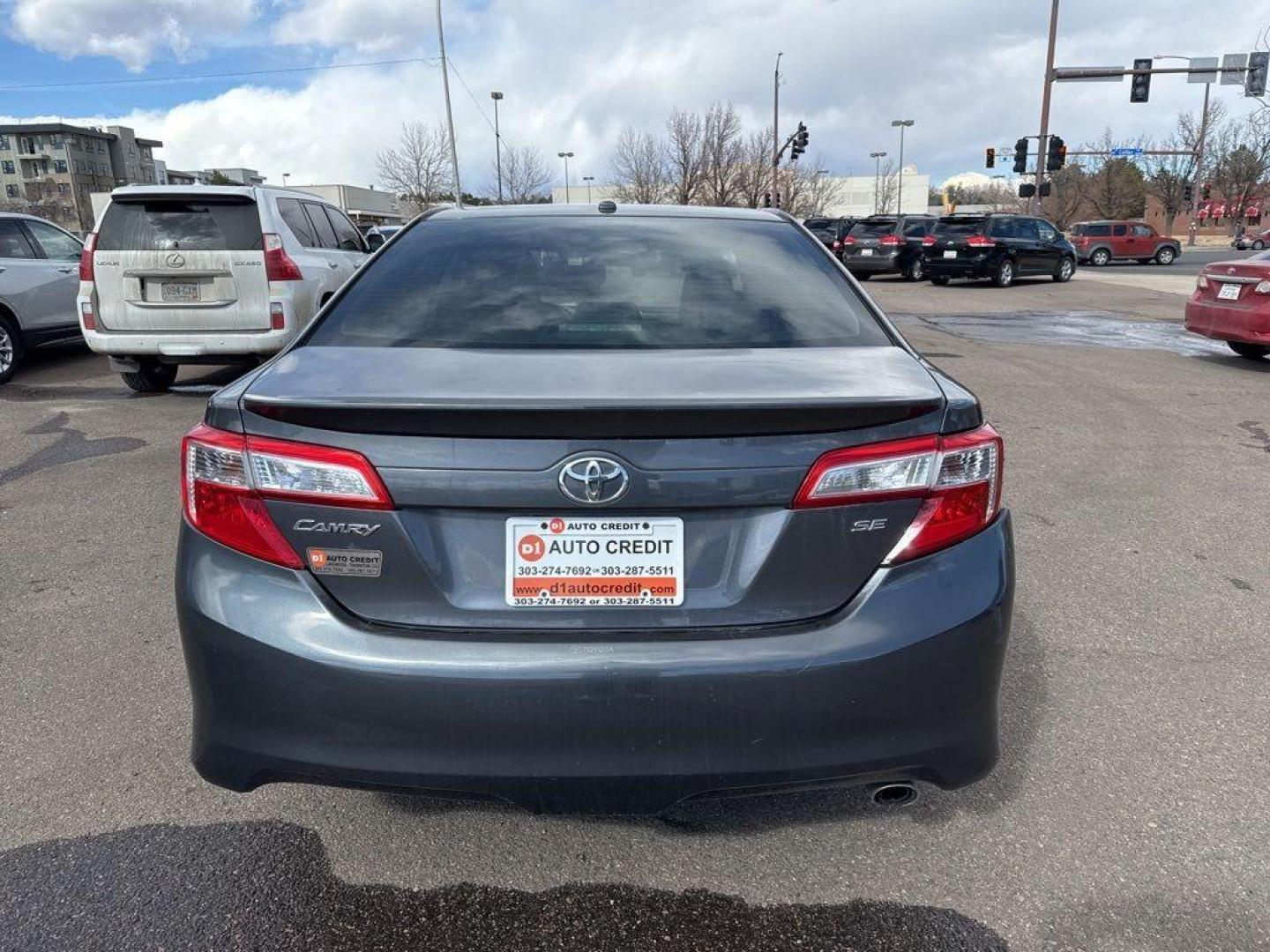 2012 GRAY Toyota Camry SE (4T1BF1FK6CU) with an 4 Cyl, 2.5L engine, Automatic transmission, located at 10890 W. Colfax Ave., Lakewood, CO, 80215, (303) 274-7692, 39.739914, -105.120132 - Discover the reliability and comfort of the 2012 Toyota Camry SE, a vehicle that seamlessly blends performance with practicality. This model features a robust 4-cylinder, 2.5L engine that delivers a smooth and efficient driving experience, perfectly suited for both city commutes and long highway jou - Photo#3