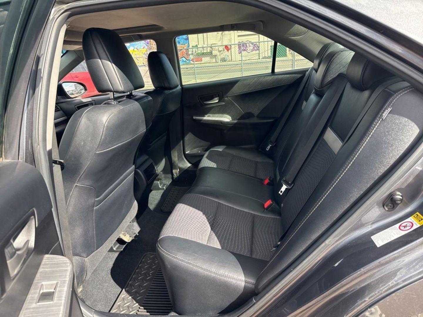 2012 GRAY Toyota Camry SE (4T1BF1FK6CU) with an 4 Cyl, 2.5L engine, Automatic transmission, located at 10890 W. Colfax Ave., Lakewood, CO, 80215, (303) 274-7692, 39.739914, -105.120132 - Discover the reliability and comfort of the 2012 Toyota Camry SE, a vehicle that seamlessly blends performance with practicality. This model features a robust 4-cylinder, 2.5L engine that delivers a smooth and efficient driving experience, perfectly suited for both city commutes and long highway jou - Photo#10