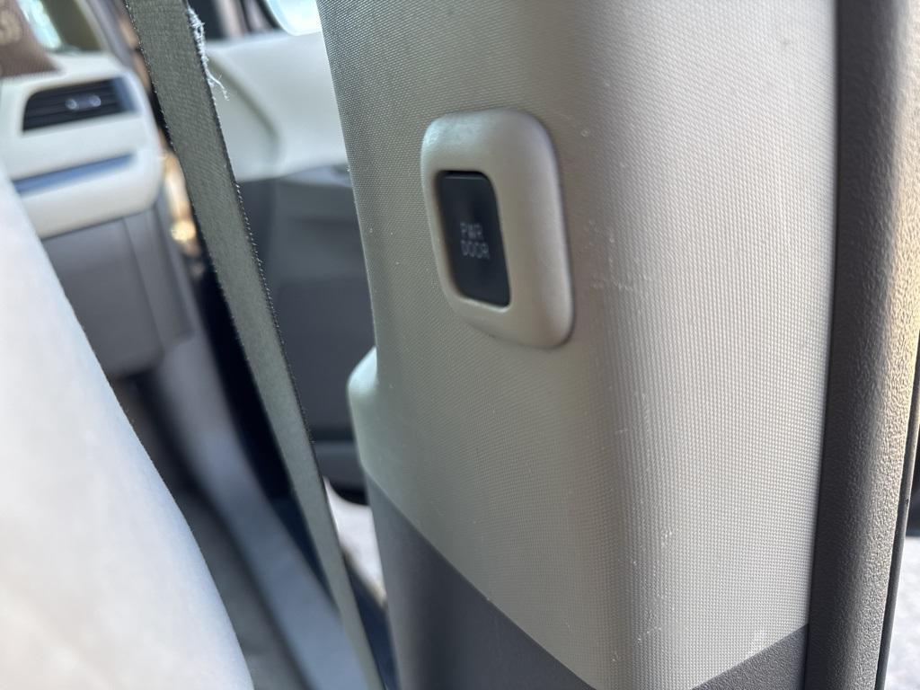 2012 BLACK Toyota Sienna LE FWD 8-PASSENGER V (5TDKK3DC0CS) with an V6, 3.5L engine, Automatic transmission, located at 10890 W. Colfax Ave., Lakewood, CO, 80215, (303) 274-7692, 39.739914, -105.120132 - Discover the perfect blend of comfort, versatility, and reliability with this 2012 Toyota Sienna LE FWD 8-Passenger Van. Designed to accommodate the needs of families and adventurers alike, this vehicle offers ample space without compromising on performance. <br><br>Under the hood, you'll find a rob - Photo#38