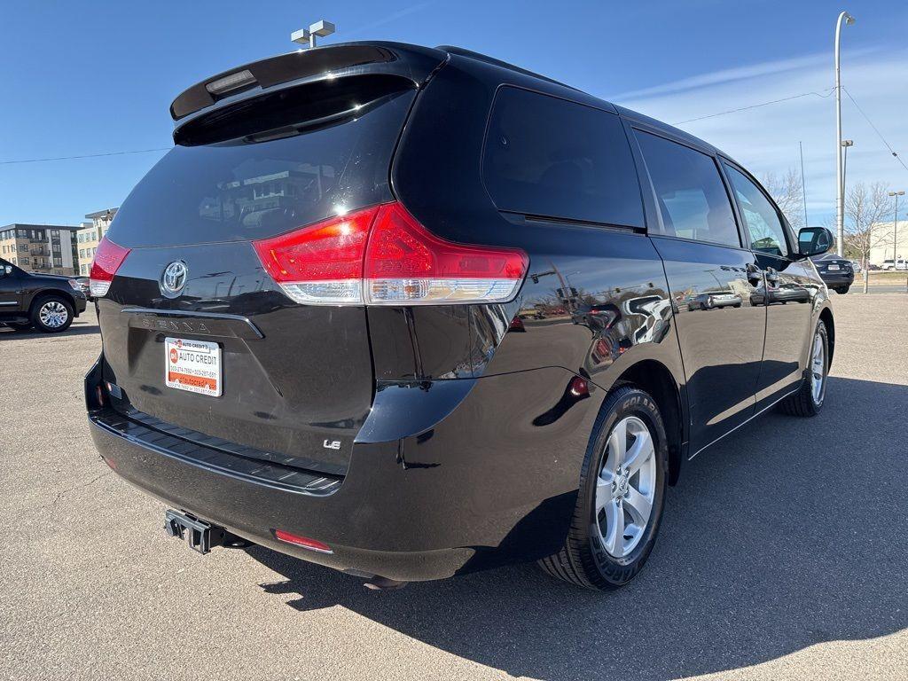 2012 BLACK Toyota Sienna LE FWD 8-PASSENGER V (5TDKK3DC0CS) with an V6, 3.5L engine, Automatic transmission, located at 10890 W. Colfax Ave., Lakewood, CO, 80215, (303) 274-7692, 39.739914, -105.120132 - Discover the perfect blend of comfort, versatility, and reliability with this 2012 Toyota Sienna LE FWD 8-Passenger Van. Designed to accommodate the needs of families and adventurers alike, this vehicle offers ample space without compromising on performance. <br><br>Under the hood, you'll find a rob - Photo#4