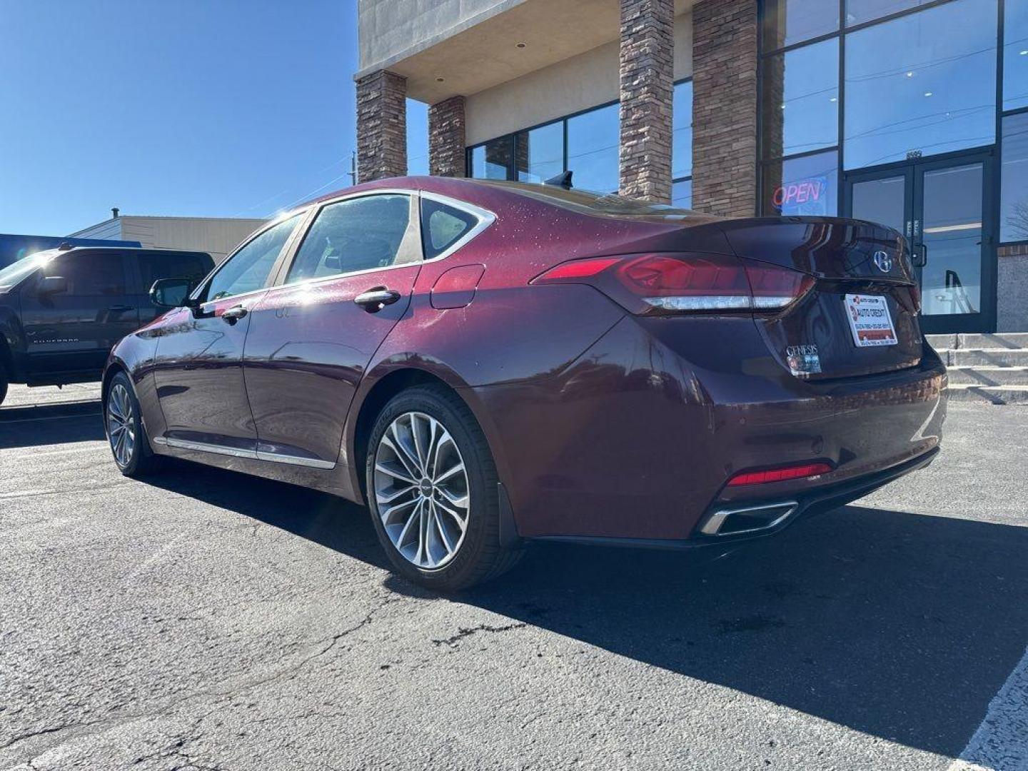 2015 RED Hyundai Genesis Base (KMHGN4JEXFU) with an V6, 3.8L engine, Automatic transmission, located at 10890 W. Colfax Ave., Lakewood, CO, 80215, (303) 274-7692, 39.739914, -105.120132 - Discover the blend of luxury and performance with this 2015 Hyundai Genesis Base, a distinguished choice for discerning drivers. This exceptional vehicle is powered by a robust V6, 3.8L engine, delivering a smooth and responsive driving experience with its Rear-Wheel Drive (RWD) configuration. The H - Photo#6