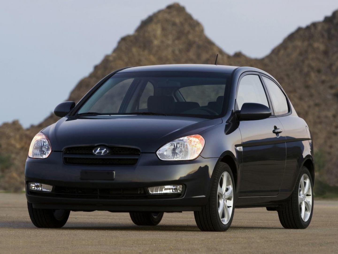 2007 Charcoal Gray Hyundai Accent GS (KMHCM36C57U) with an 1.6L I4 MPI DOHC CVVT 16V engine, Automatic transmission, located at 10890 W. Colfax Ave., Lakewood, CO, 80215, (303) 274-7692, 39.739914, -105.120132 - 2007 Hyundai Accent CARFAX One-Owner. FWD Cloth.<br><br>D1 Auto NEVER charges dealer fees! All cars have clean titles and have been inspected for mechanical issues. We have financing for everyone. Good credit, bad credit, first time buyers.<br>Clean CARFAX.<br>Please call Lakewood Location 303-274-7 - Photo#0