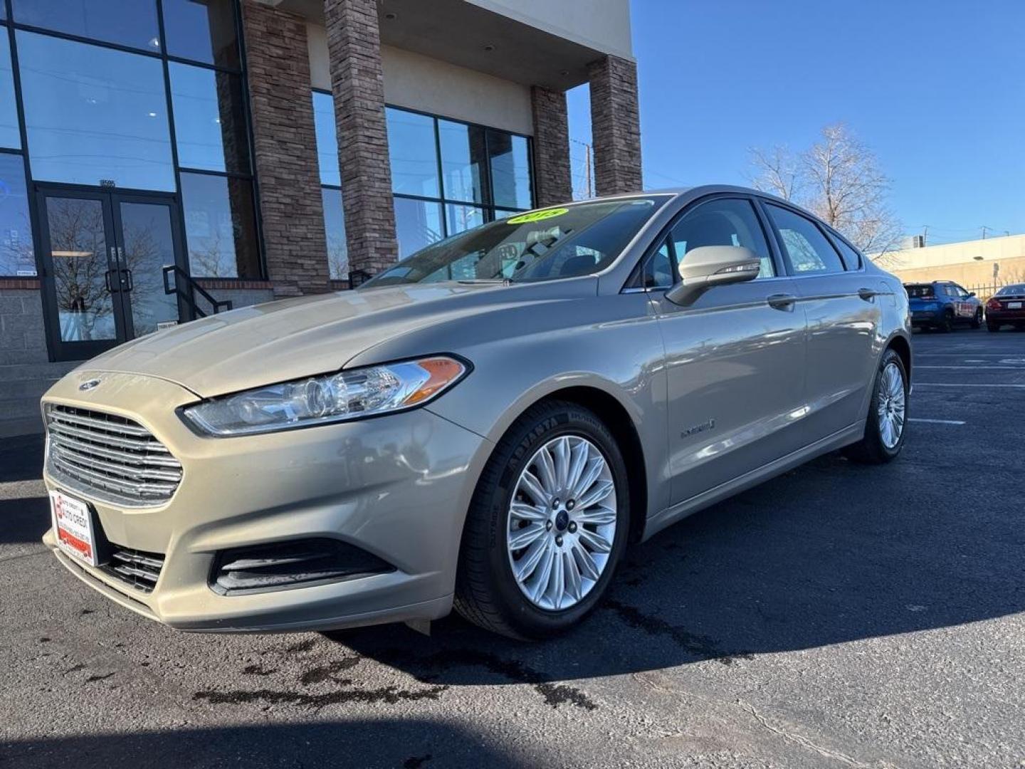 2015 BEIGE Ford Fusion Hybrid SE Hybrid (3FA6P0LU4FR) with an 4 Cyl, 2.0L engine, Automatic transmission, located at 10890 W. Colfax Ave., Lakewood, CO, 80215, (303) 274-7692, 39.739914, -105.120132 - Photo#24