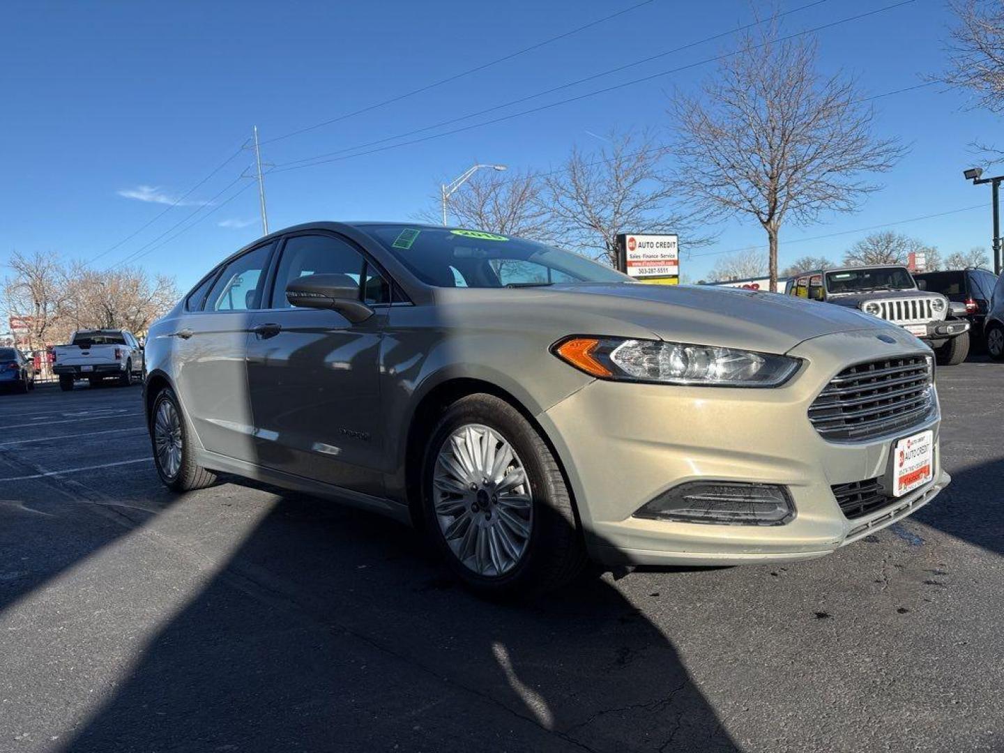 2015 BEIGE Ford Fusion Hybrid SE Hybrid (3FA6P0LU4FR) with an 4 Cyl, 2.0L engine, Automatic transmission, located at 10890 W. Colfax Ave., Lakewood, CO, 80215, (303) 274-7692, 39.739914, -105.120132 - Photo#2