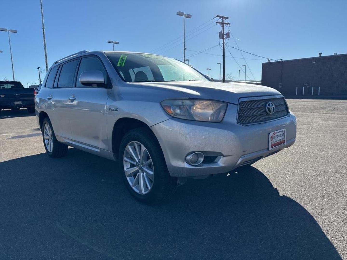 2008 Classic Silver Metallic /Ash Toyota Highlander Hybrid Limited (JTEEW44A382) with an 3.3L V6 MPI DOHC engine, CVT transmission, located at 10890 W. Colfax Ave., Lakewood, CO, 80215, (303) 274-7692, 39.739914, -105.120132 - 2008 Toyota Highlander Hybrid AWD 3.3L V6 MPI DOHC.<br><br>D1 Auto NEVER charges dealer fees! All cars have clean titles and have been inspected for mechanical issues. We have financing for everyone. Good credit, bad credit, first time buyers.<br>Clean CARFAX.<br>Please call Lakewood Location 303-27 - Photo#2
