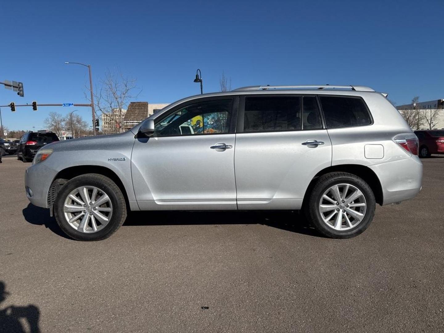2008 Classic Silver Metallic /Ash Toyota Highlander Hybrid Limited (JTEEW44A382) with an 3.3L V6 MPI DOHC engine, CVT transmission, located at 10890 W. Colfax Ave., Lakewood, CO, 80215, (303) 274-7692, 39.739914, -105.120132 - 2008 Toyota Highlander Hybrid AWD 3.3L V6 MPI DOHC.<br><br>D1 Auto NEVER charges dealer fees! All cars have clean titles and have been inspected for mechanical issues. We have financing for everyone. Good credit, bad credit, first time buyers.<br>Clean CARFAX.<br>Please call Lakewood Location 303-27 - Photo#7
