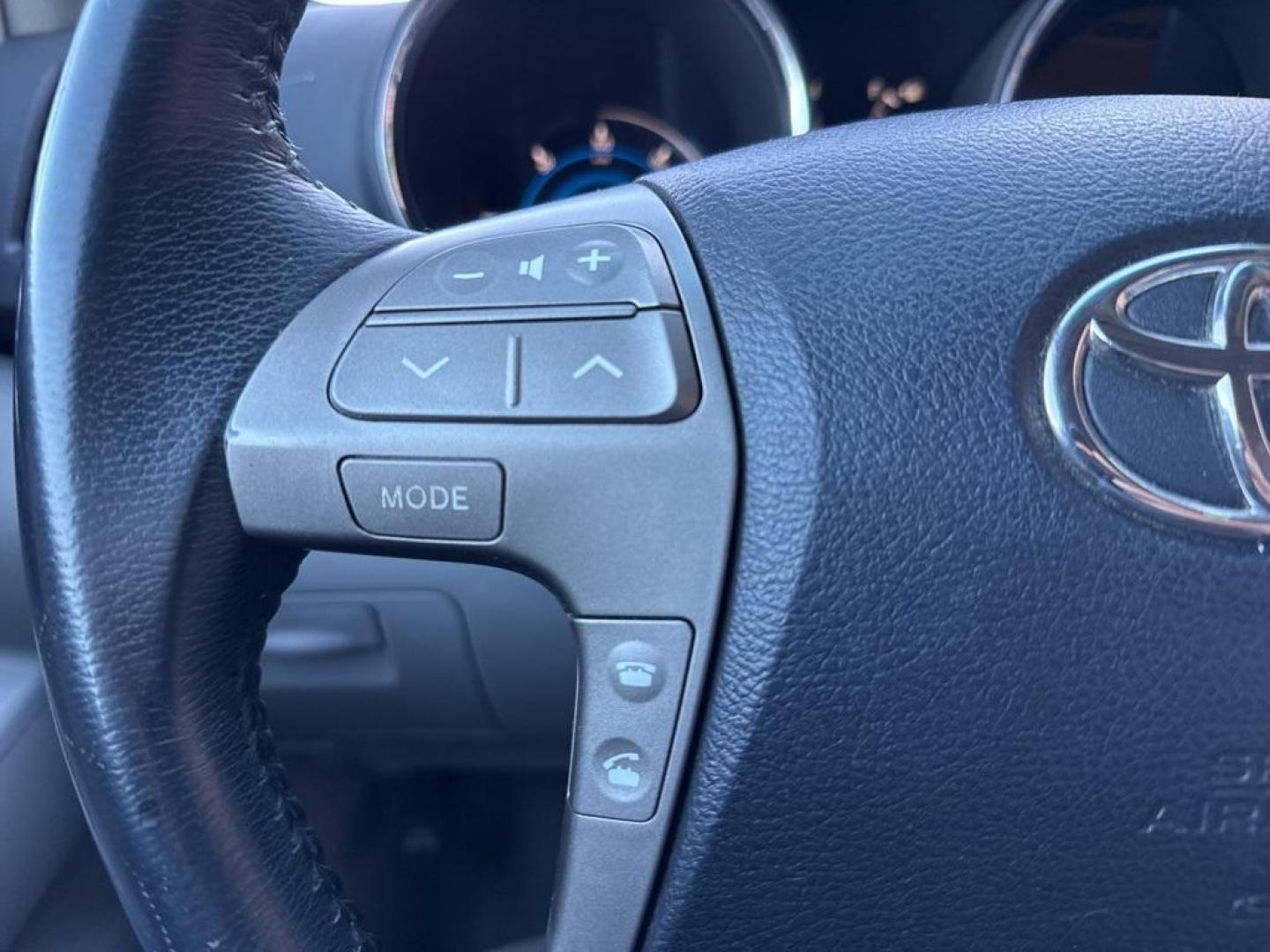 2008 Classic Silver Metallic /Ash Toyota Highlander Hybrid Limited (JTEEW44A382) with an 3.3L V6 MPI DOHC engine, CVT transmission, located at 10890 W. Colfax Ave., Lakewood, CO, 80215, (303) 274-7692, 39.739914, -105.120132 - 2008 Toyota Highlander Hybrid AWD 3.3L V6 MPI DOHC.<br><br>D1 Auto NEVER charges dealer fees! All cars have clean titles and have been inspected for mechanical issues. We have financing for everyone. Good credit, bad credit, first time buyers.<br>Clean CARFAX.<br>Please call Lakewood Location 303-27 - Photo#27