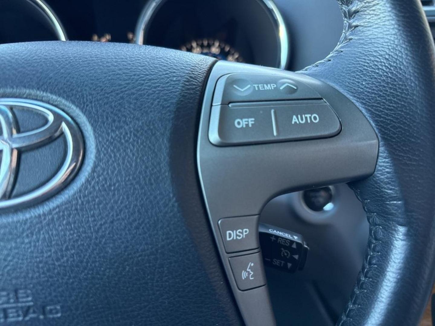 2008 Classic Silver Metallic /Ash Toyota Highlander Hybrid Limited (JTEEW44A382) with an 3.3L V6 MPI DOHC engine, CVT transmission, located at 10890 W. Colfax Ave., Lakewood, CO, 80215, (303) 274-7692, 39.739914, -105.120132 - 2008 Toyota Highlander Hybrid AWD 3.3L V6 MPI DOHC.<br><br>D1 Auto NEVER charges dealer fees! All cars have clean titles and have been inspected for mechanical issues. We have financing for everyone. Good credit, bad credit, first time buyers.<br>Clean CARFAX.<br>Please call Lakewood Location 303-27 - Photo#28
